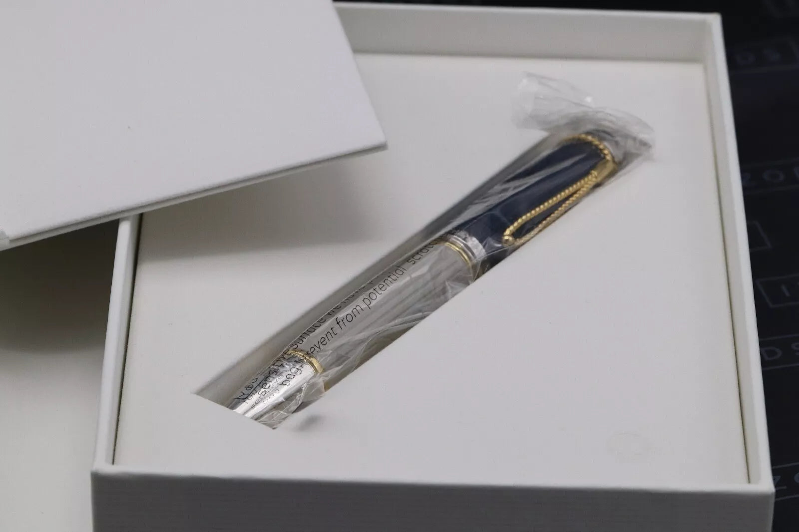 Montblanc Writers Edition Jane Austen Fountain Pen – DIPPED - Fine Nib image 10