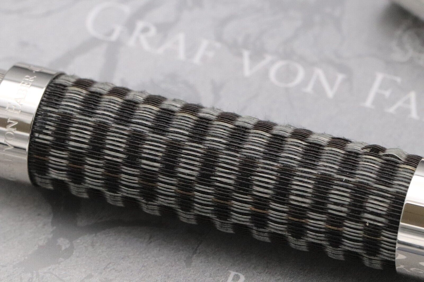 Graf von Faber-Castell Pen of the Year 2009 Horsehair Fountain Pen - UNUSED image 4