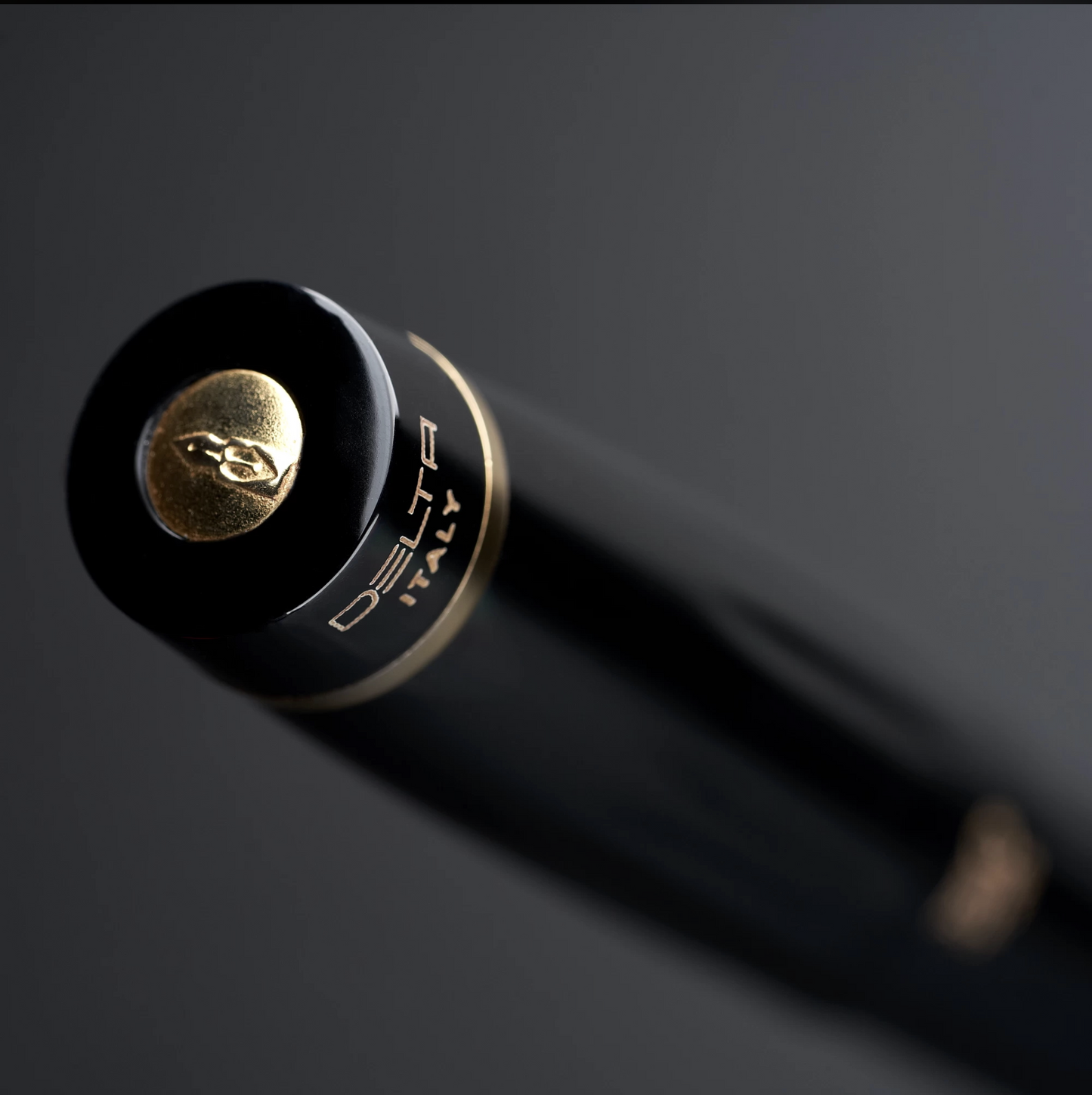 Delta Bio+16 Black Fountain Pen image 2