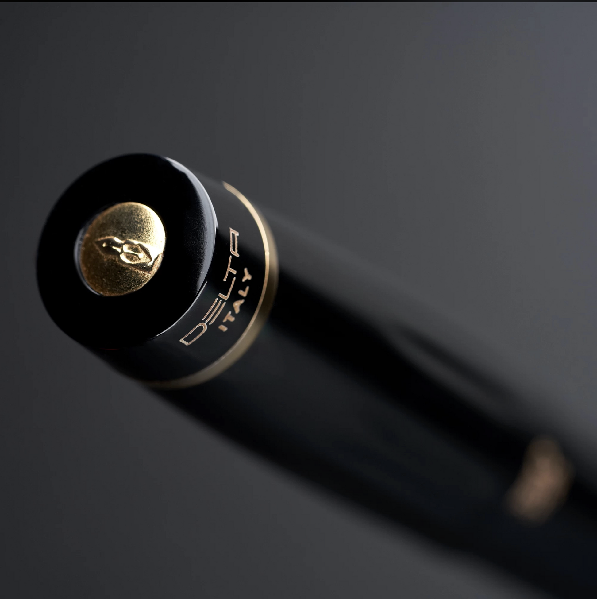 Delta Bio+16 Black Fountain Pen image 2