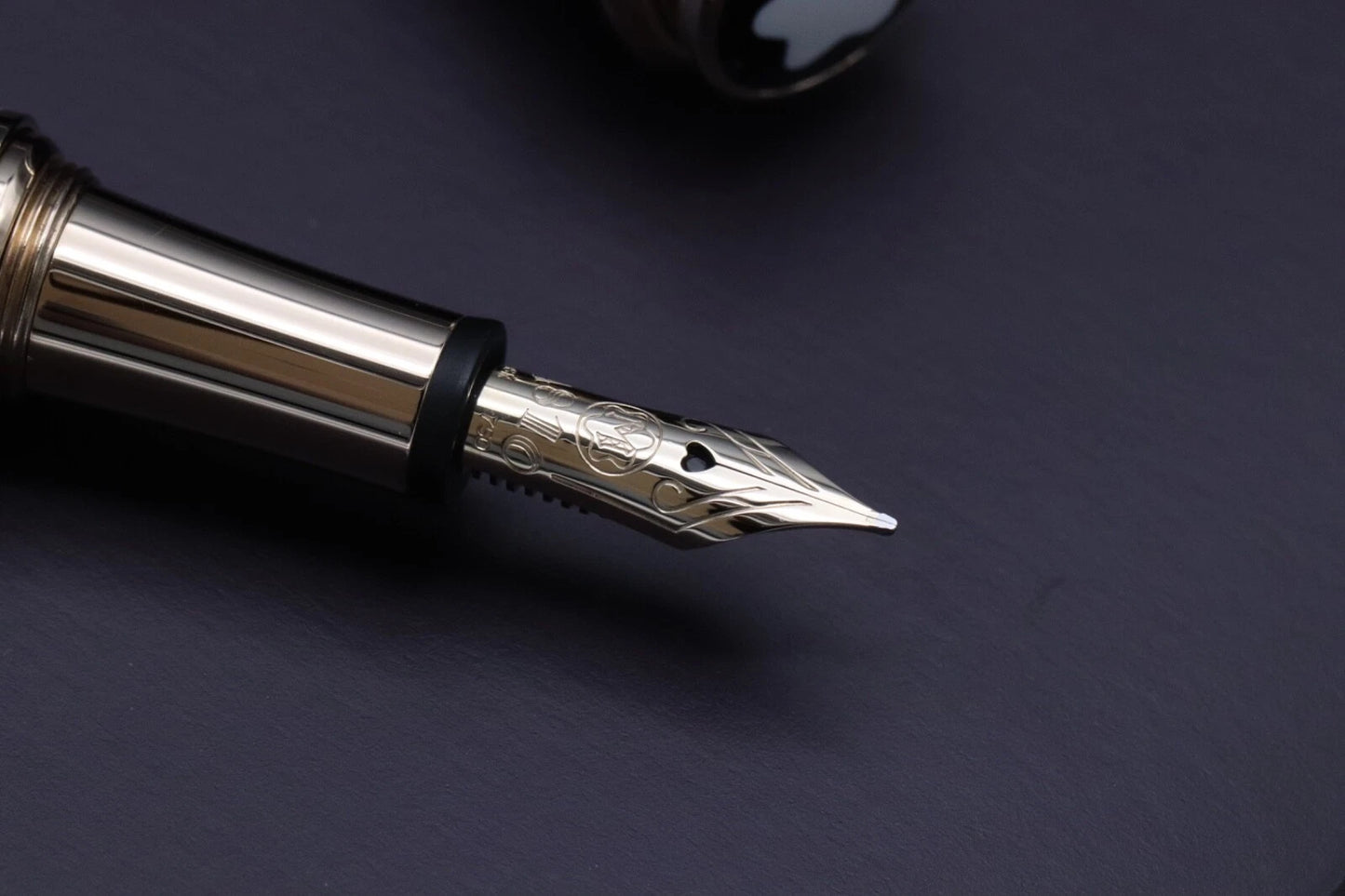 Montblanc Princesse Grace de Monaco Purple Fountain Pen - UNUSED image 3