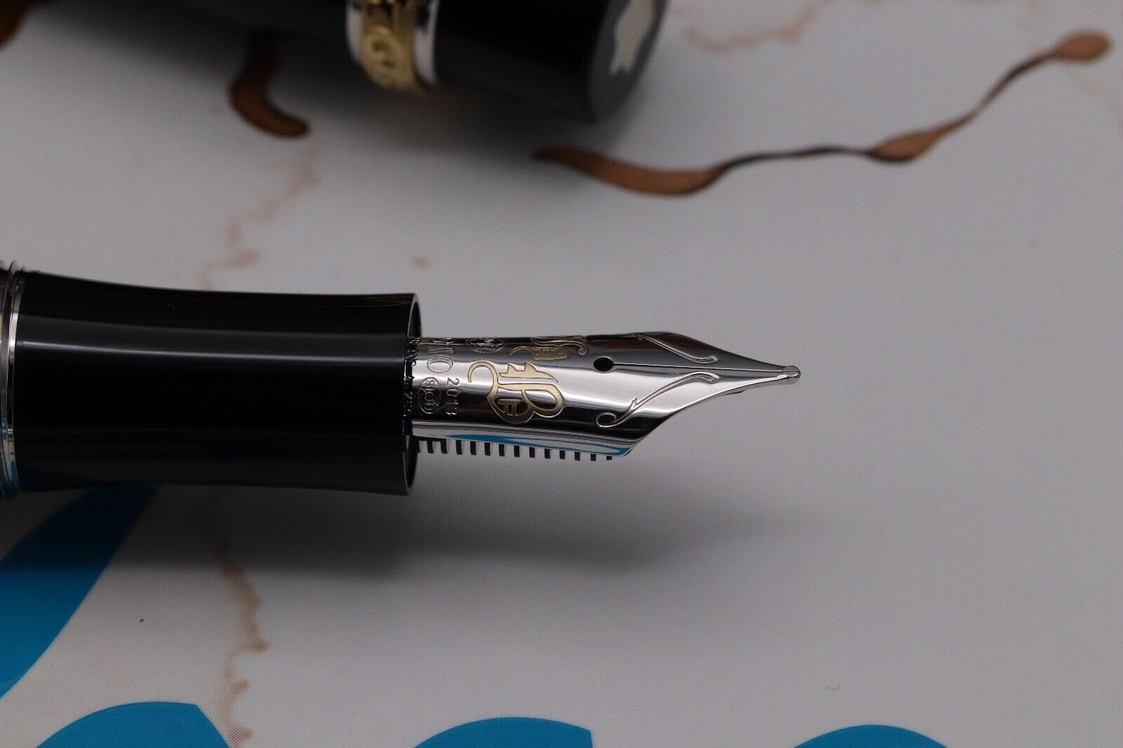 Montblanc Writers Edition Honore de Balzac Fountain Pen – UNUSED image 2