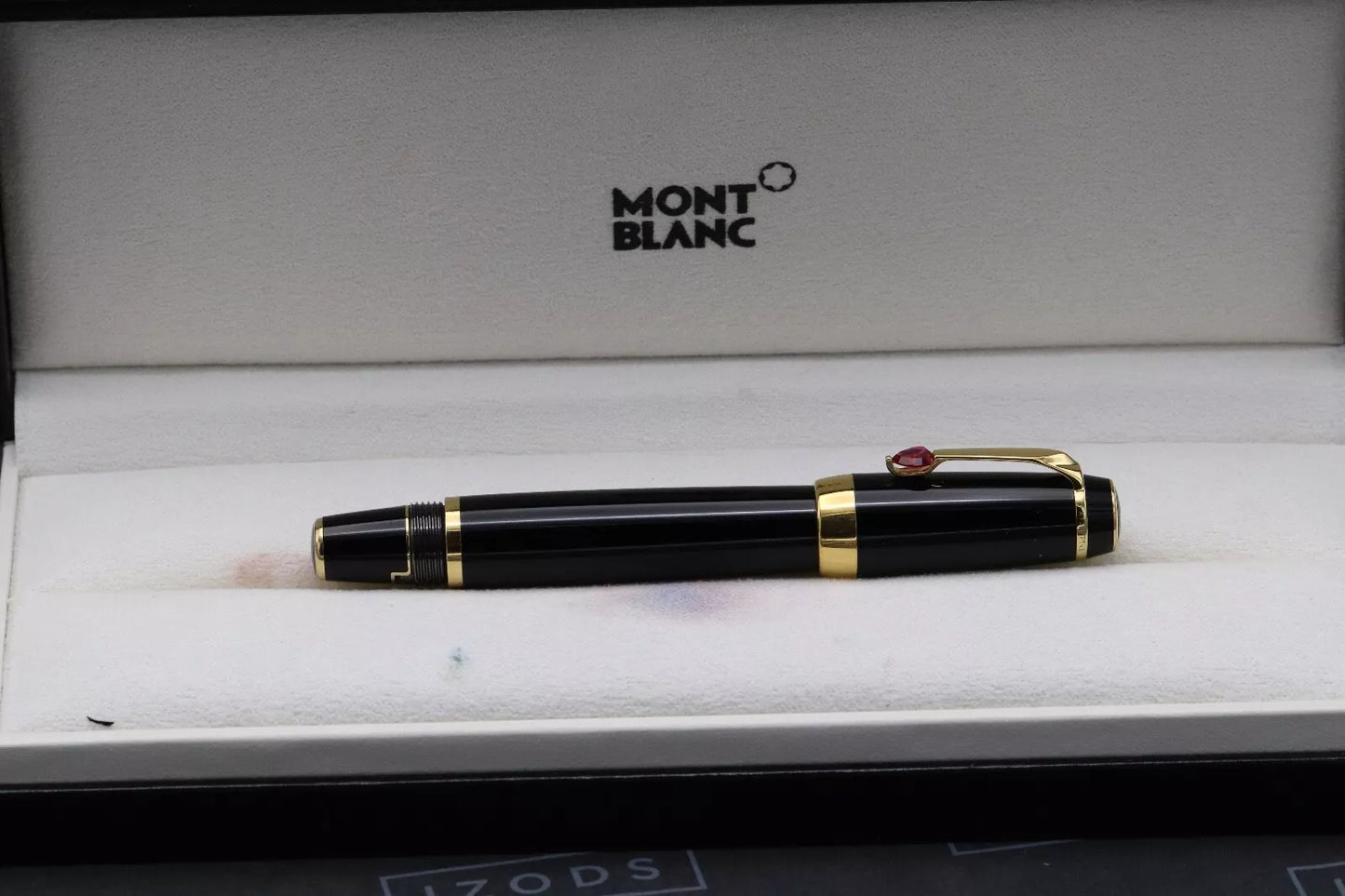 Montblanc Boheme Je T'aime Fountain Pen image 9