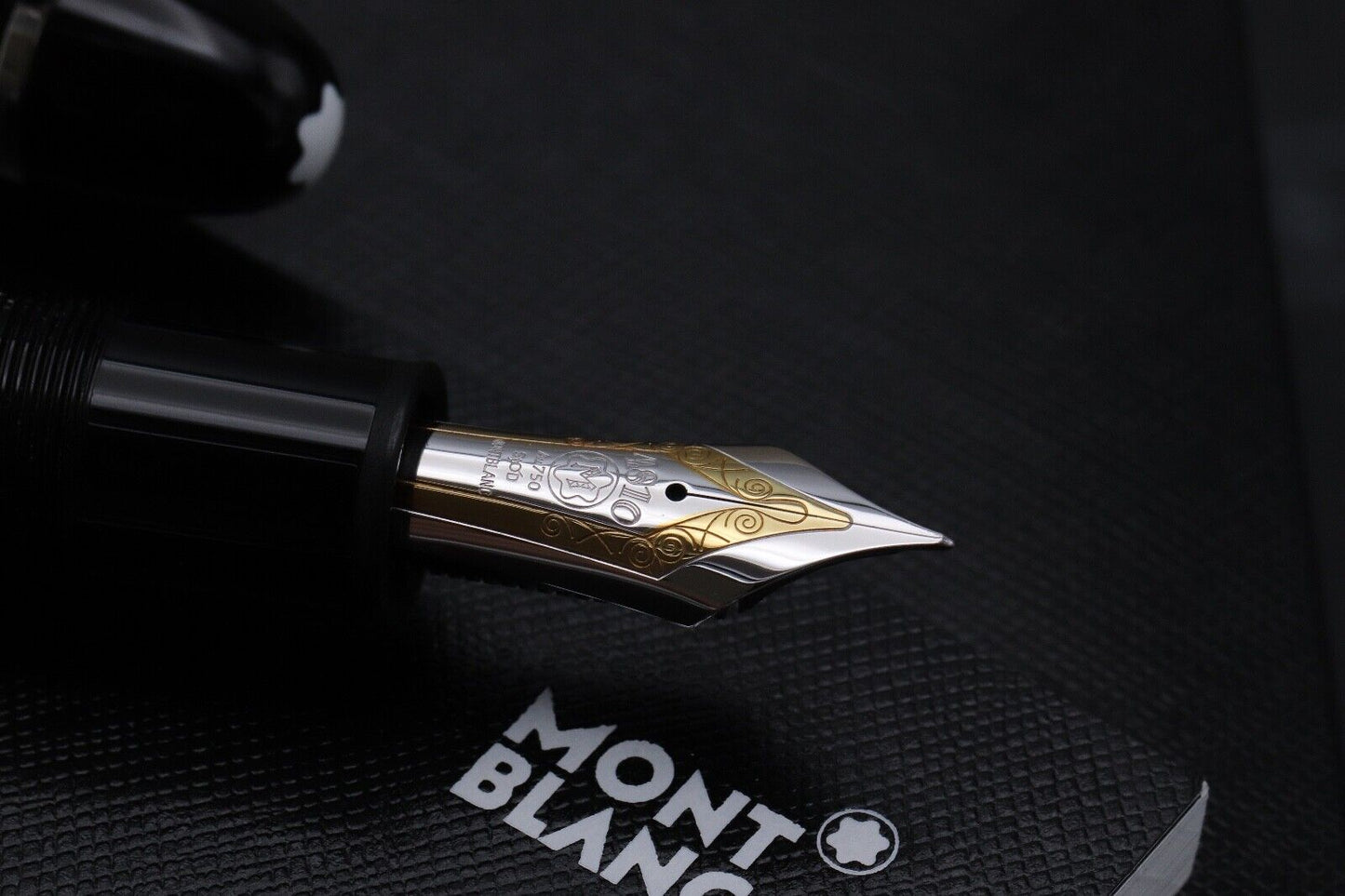 Montblanc Meisterstuck 149 Platinum-Coated Fountain Pen - EF John Sorowka Nib image 2