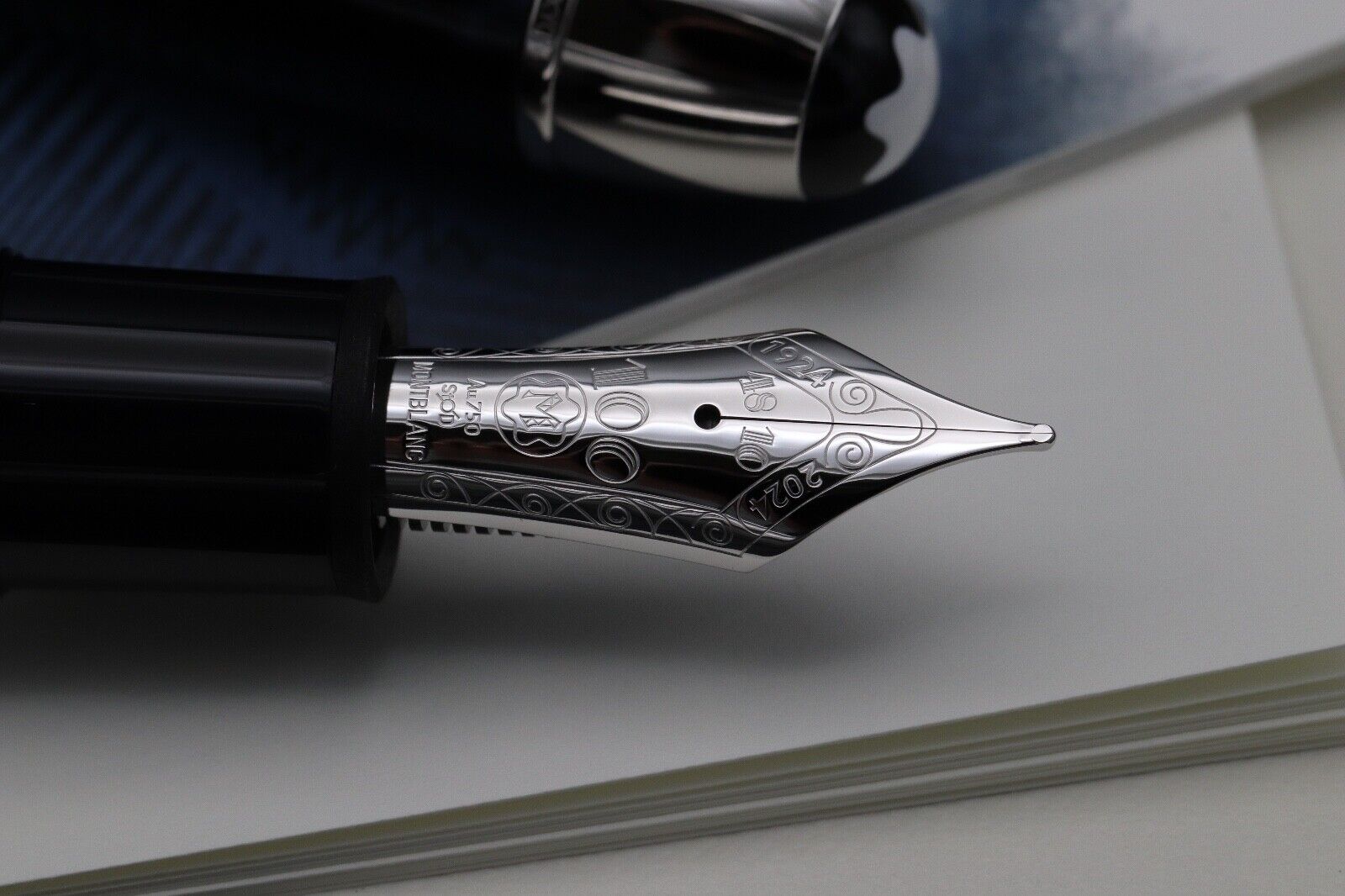 Montblanc Meisterstuck 149 'The Origin Collection' Black Fountain Pen - UNUSED image 2
