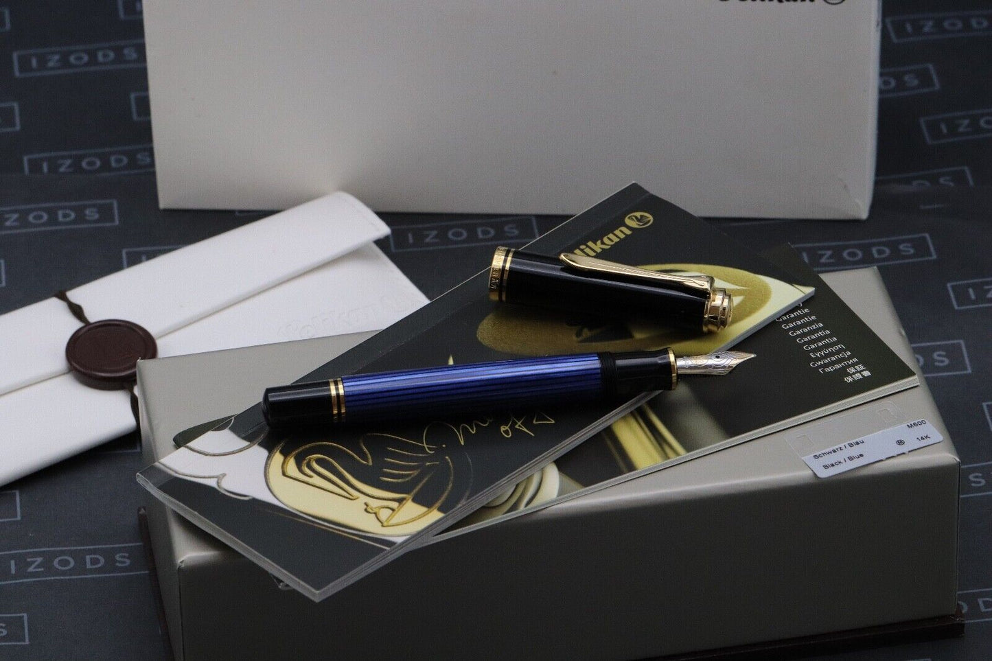 Pelikan Souveran M600 Blue Black Fountain Pen image 0