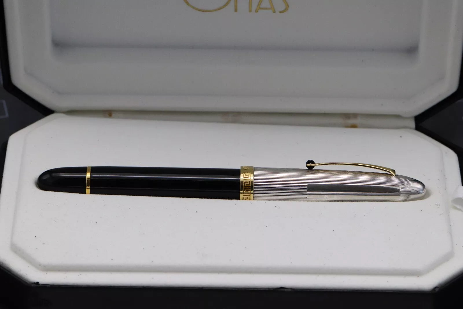 Omas Ogiva Sterling Silver Black Fountain Pen image 8