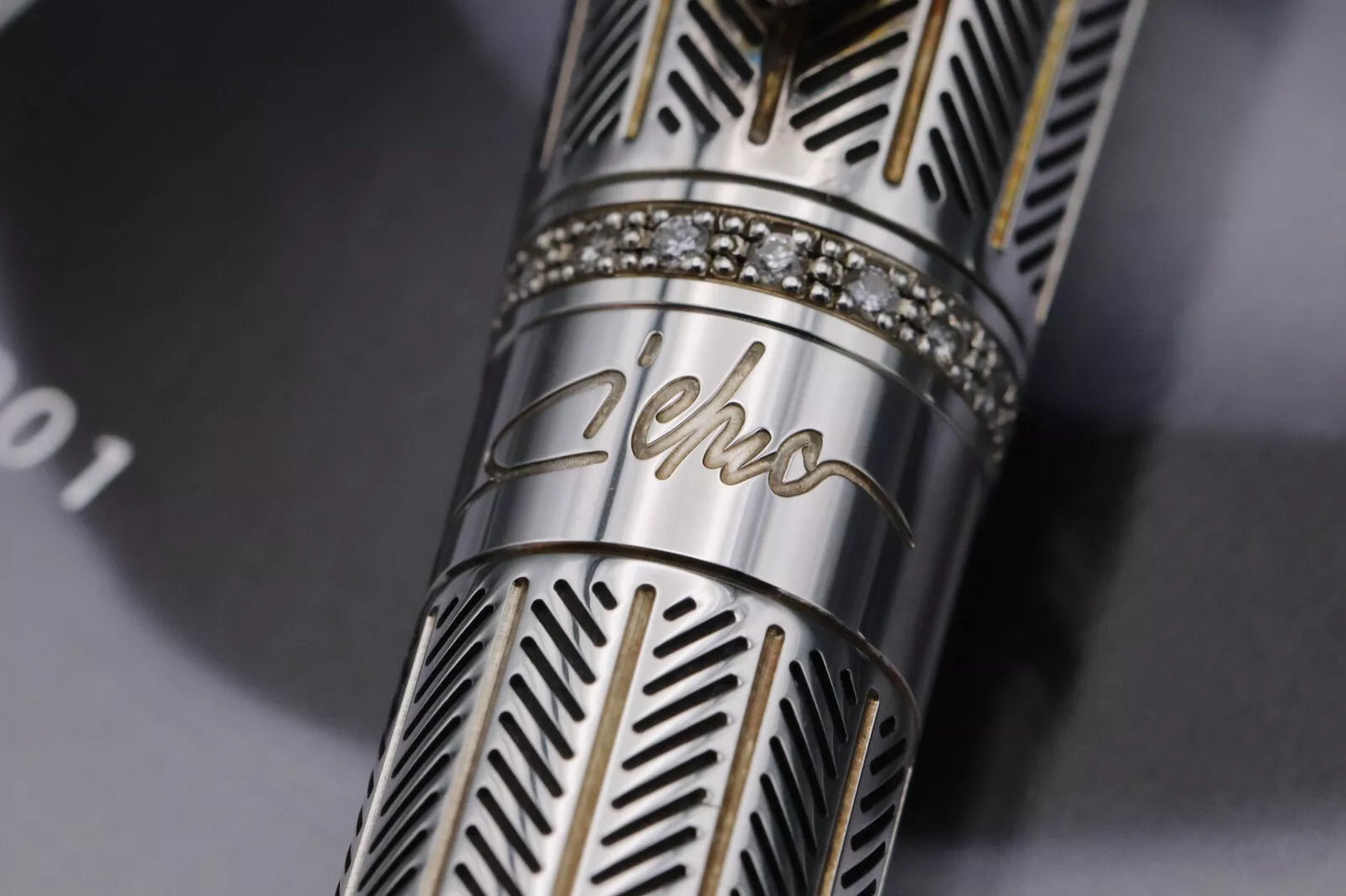 Montblanc Muses Marlene Dietrich Commemoration Edition Fountain Pen - UNUSED image 5