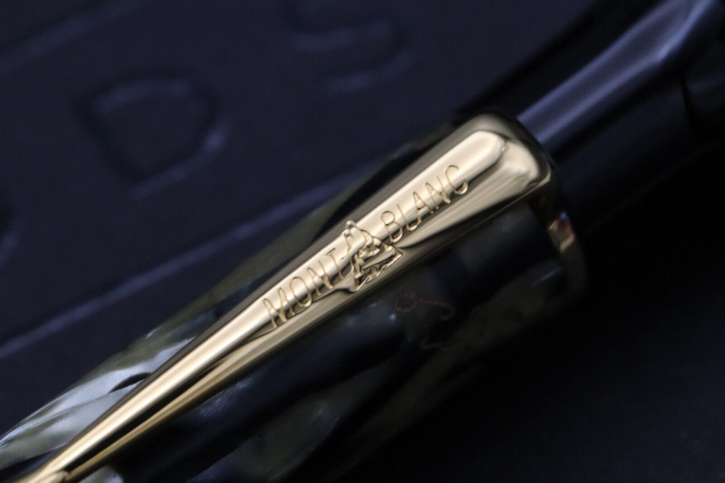 Montblanc Writers Edition Oscar Wilde Mechanical Pencil image 2