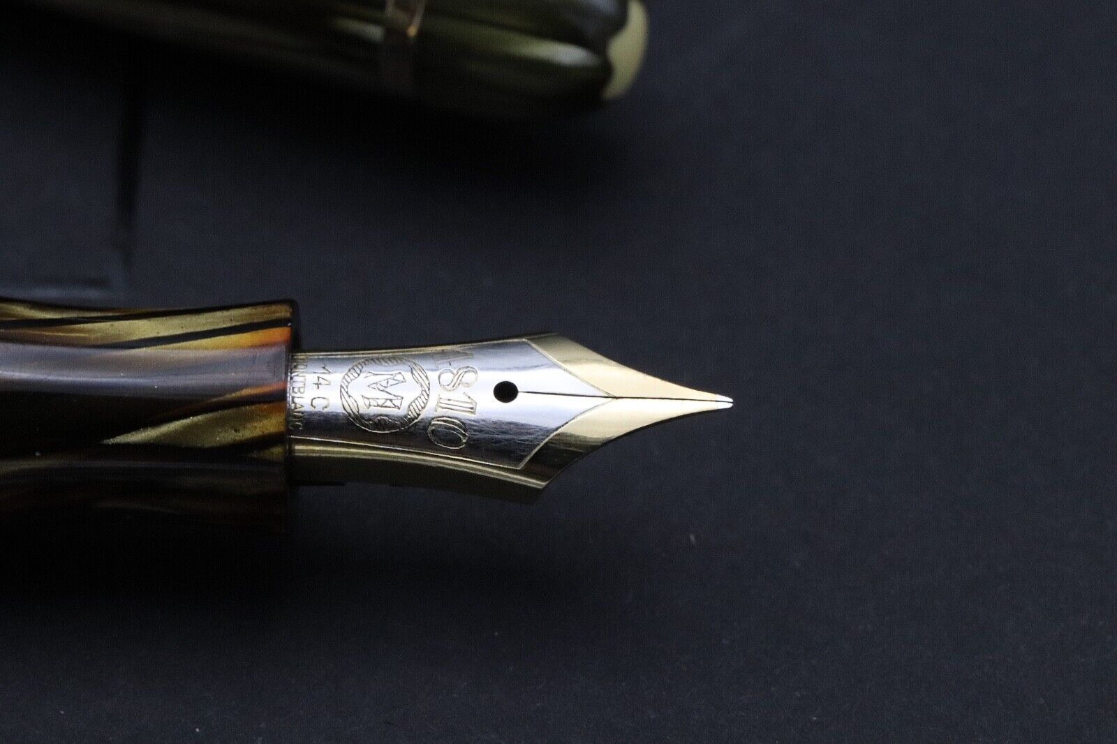 Montblanc Meisterstuck 146 Green Striated Celluloid 1950’S Fountain Pen - EF Nib image 2