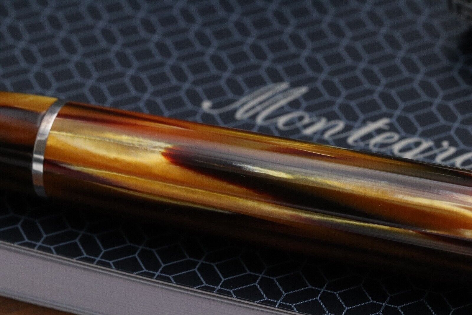 Montegrappa Extra 1930 Turtle Brown Celluloid Fountain Pen - Stub Nib image 3