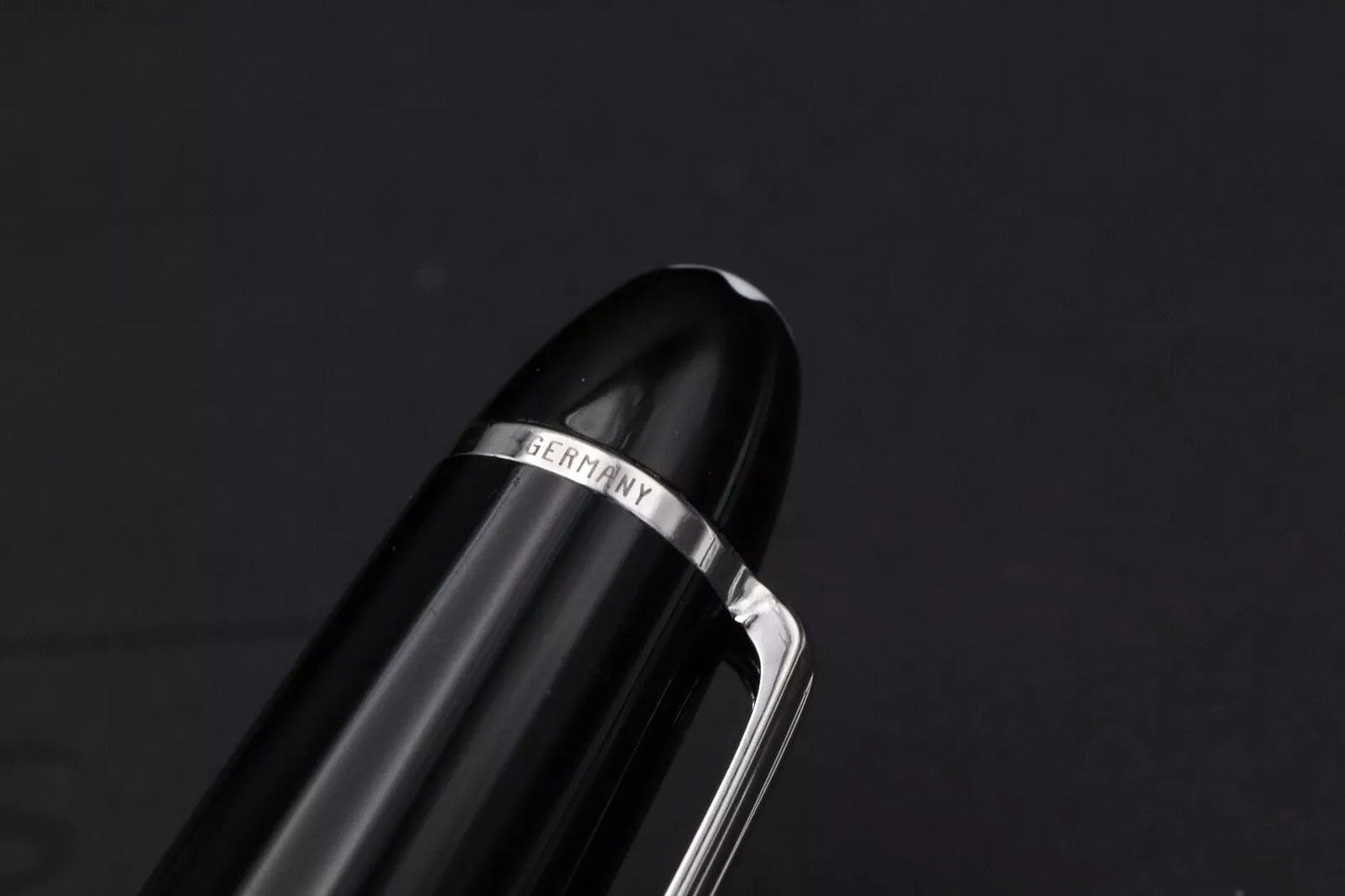 Montblanc Meisterstuck 146 LeGrand Platinum-Coated Fountain Pen - Fine Nib image 6