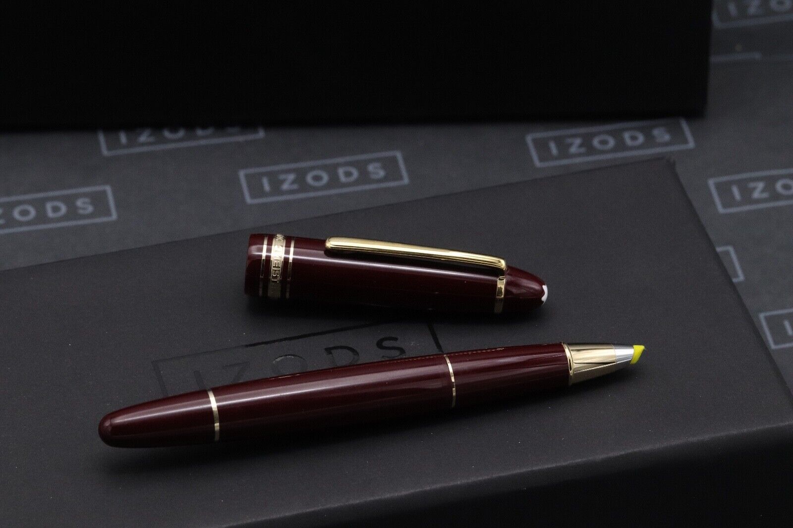 Montblanc Meisterstuck 166 LeGrand Bordeaux Document Highlighter image 1