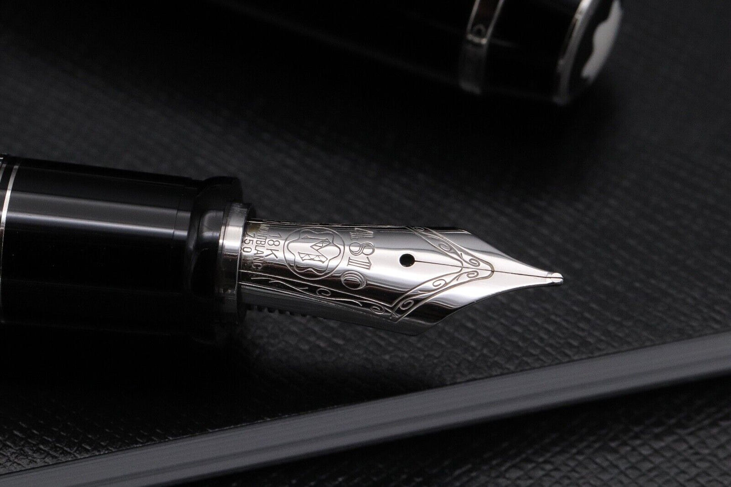 Montblanc Boheme XL Platinum Line No Stone Fountain Pen image 2