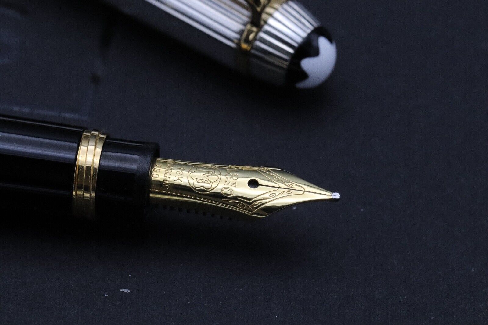 Montblanc Meisterstück 114 Mozart Pinstripe Doue Fountain Pen image 1