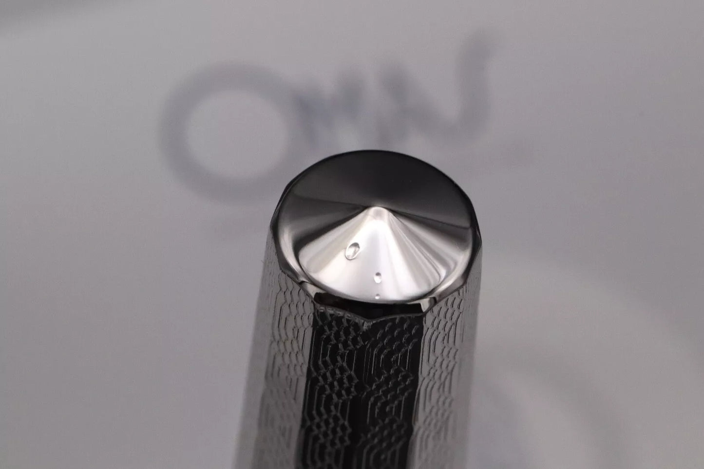 Omas Paragon Silver Guilloche LE35 Fountain Pen - Fine 'Extra Flessible' Nib image 8