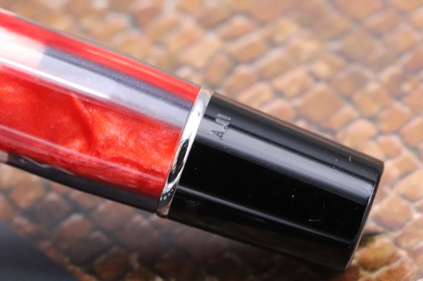 Parker Duofold International Red Mosaic Rollerball Pen image 3