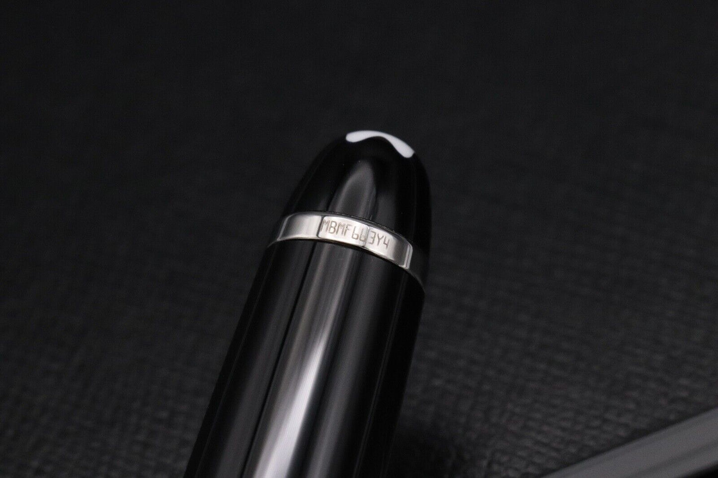 Montblanc Meisterstück 164 Classique Platinum-Coated Ballpoint Pen - UNUSED image 3