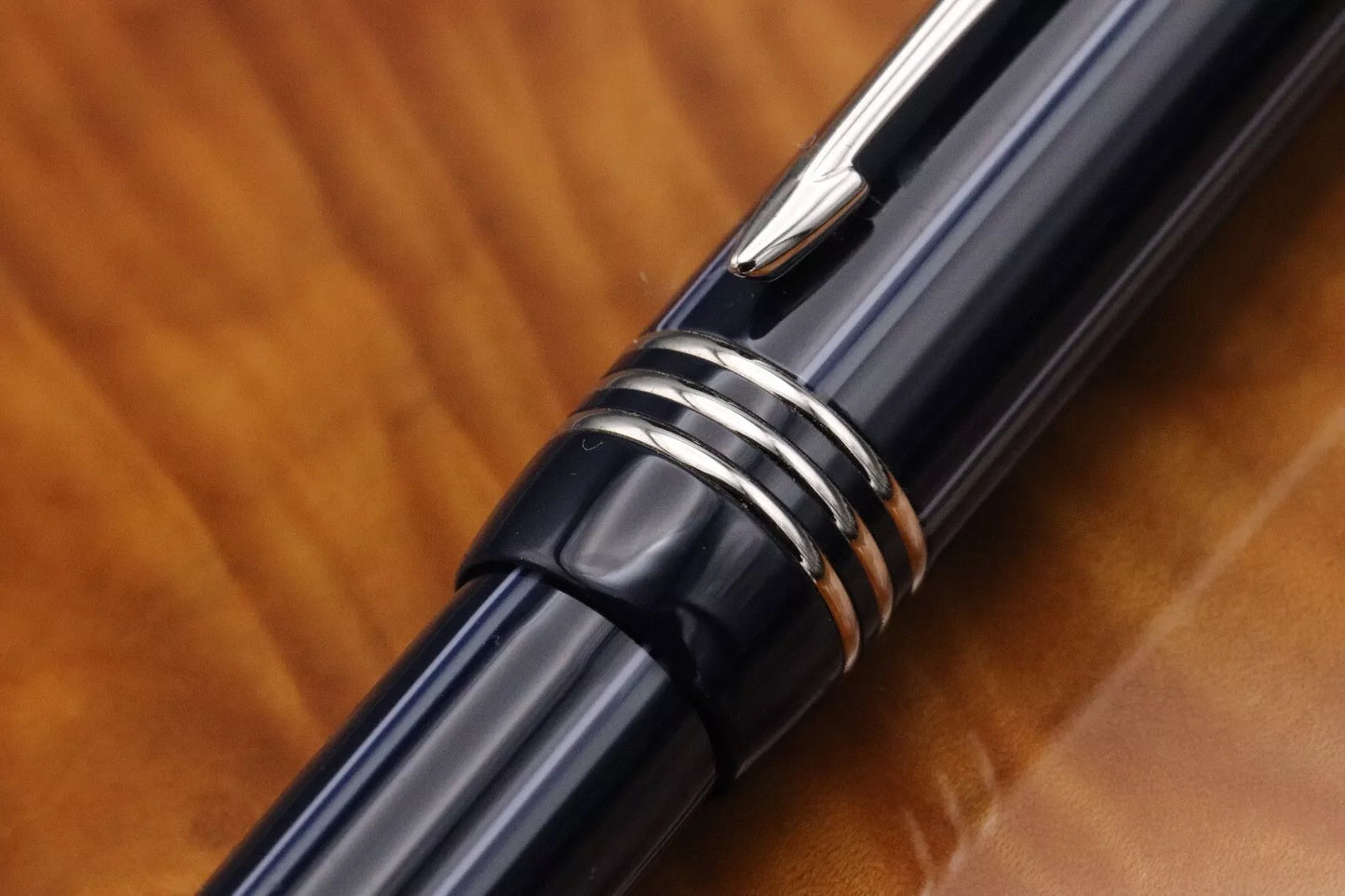 Parker Duofold International Navy Pinstripe Fountain Pen image 5