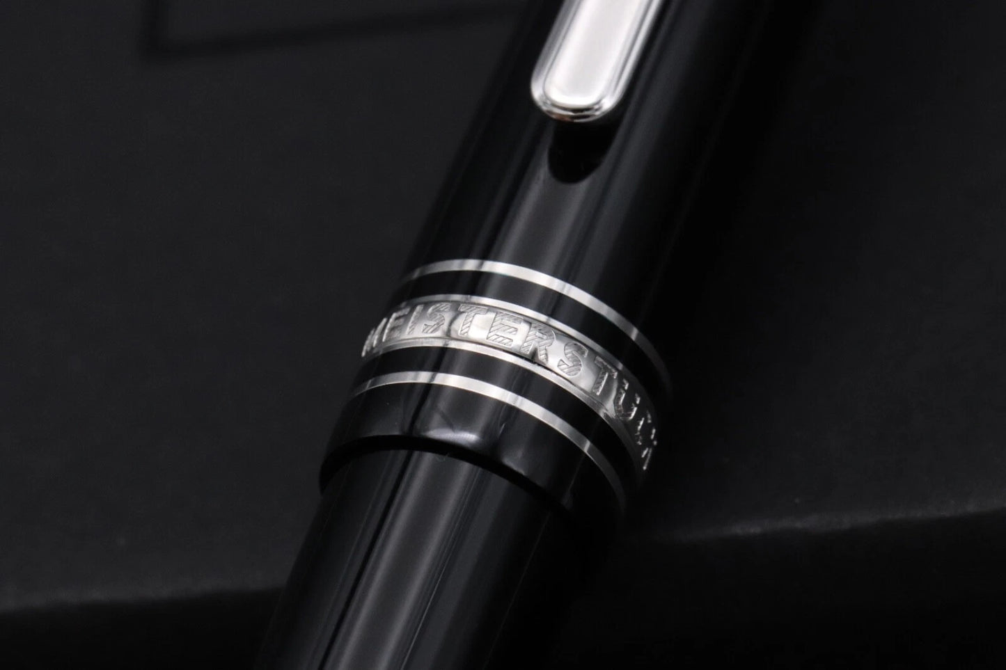 Montblanc Meisterstuck Classique Platinum Coated Fountain Pen - Serviced by MB image 3
