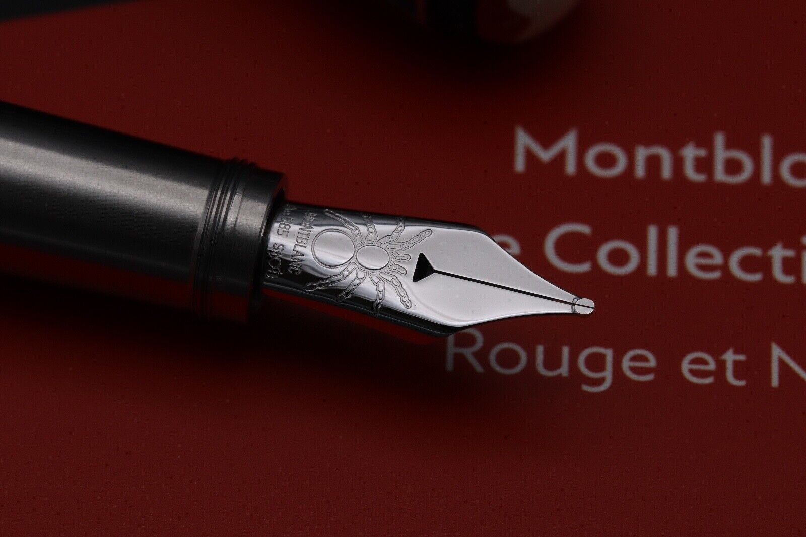 Montblanc Heritage Rouge et Noir Metamorphosis Black Fountain Pen image 2