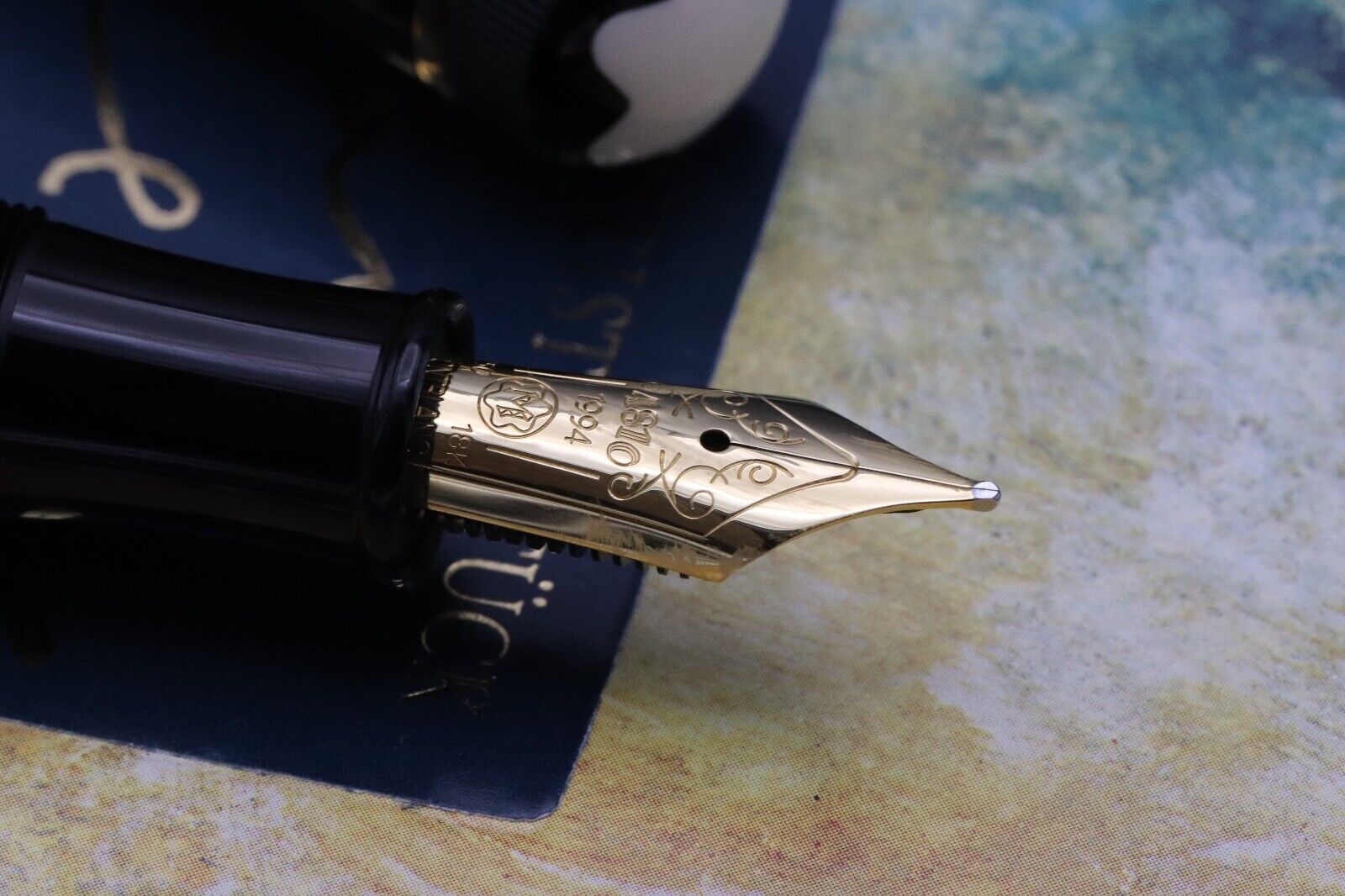 Montblanc Writers Edition Oscar Wilde Fountain Pen image 2