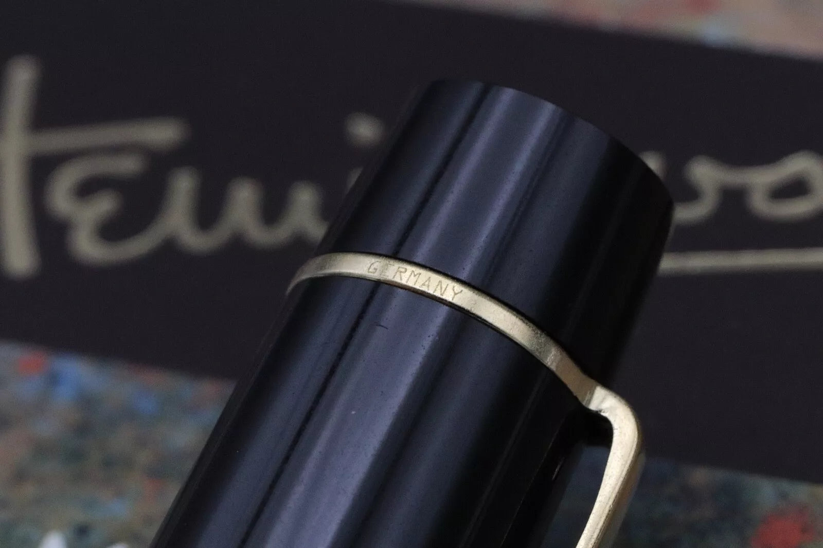 Montblanc Writers Edition Ernest Hemingway Fountain Pen - UNUSED image 8