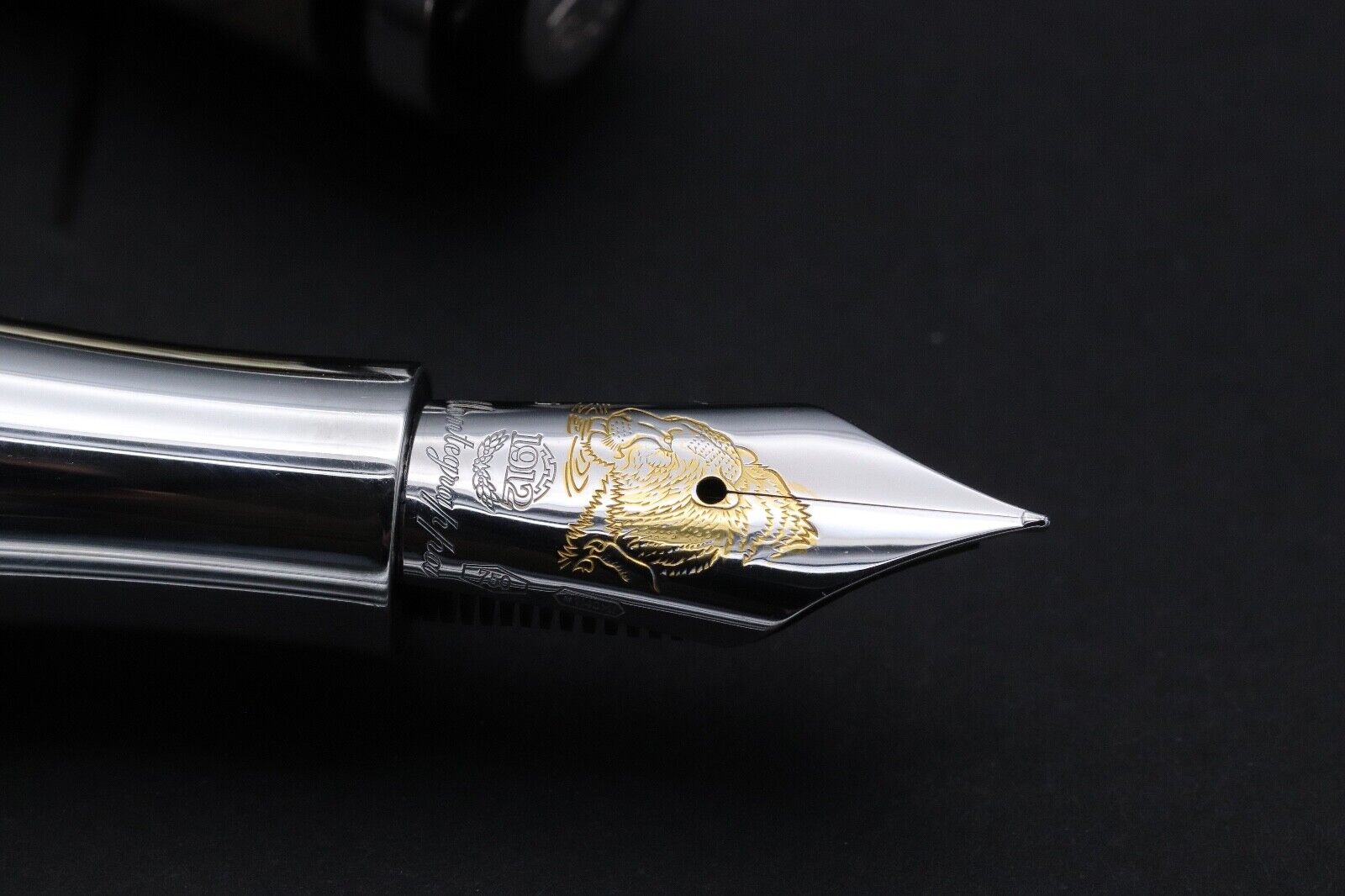 Montegrappa Animalia Silver Limited Edition Fountain Pen image 2