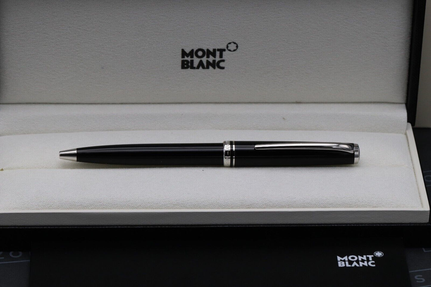 Montblanc Cruise Collection Black Ballpoint Pen image 4