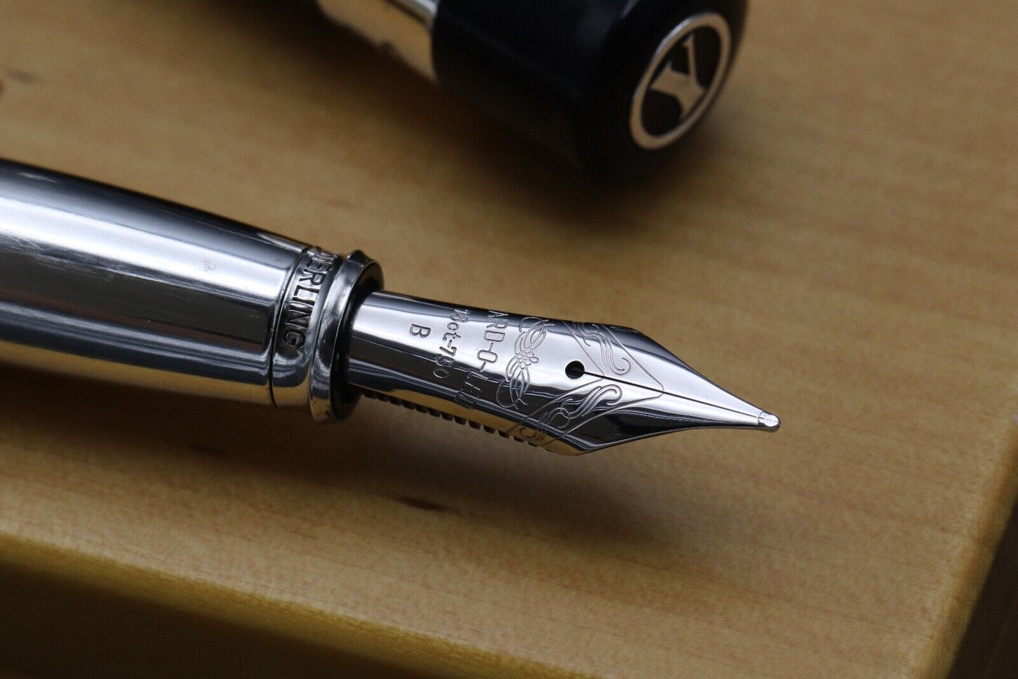 Yard-O-Led Retro Grand Silver Barley Fountain Pen - Broad Nib image 2