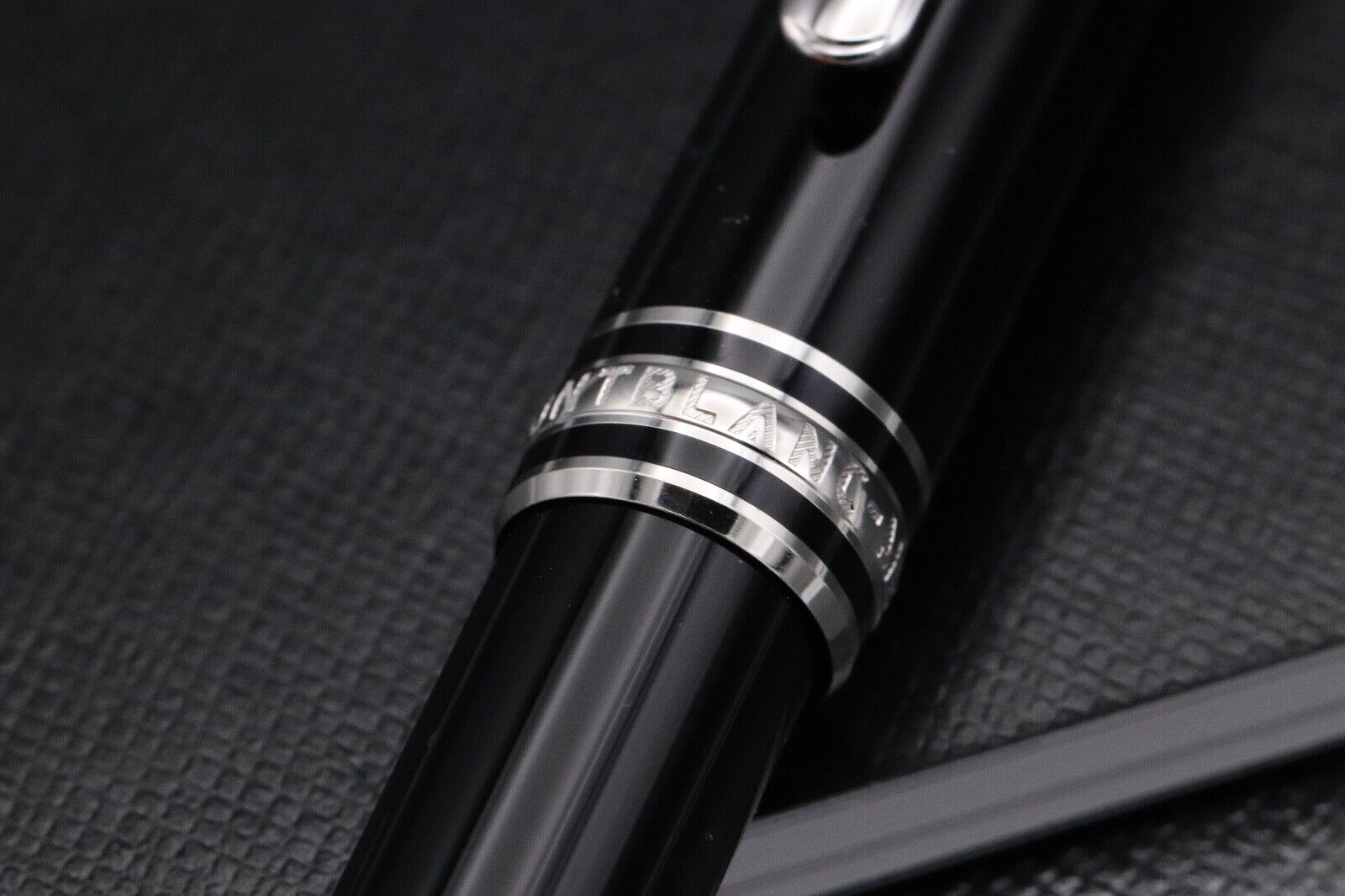 Montblanc Meisterstück 164 Classique Platinum-Coated Ballpoint Pen - UNUSED image 2