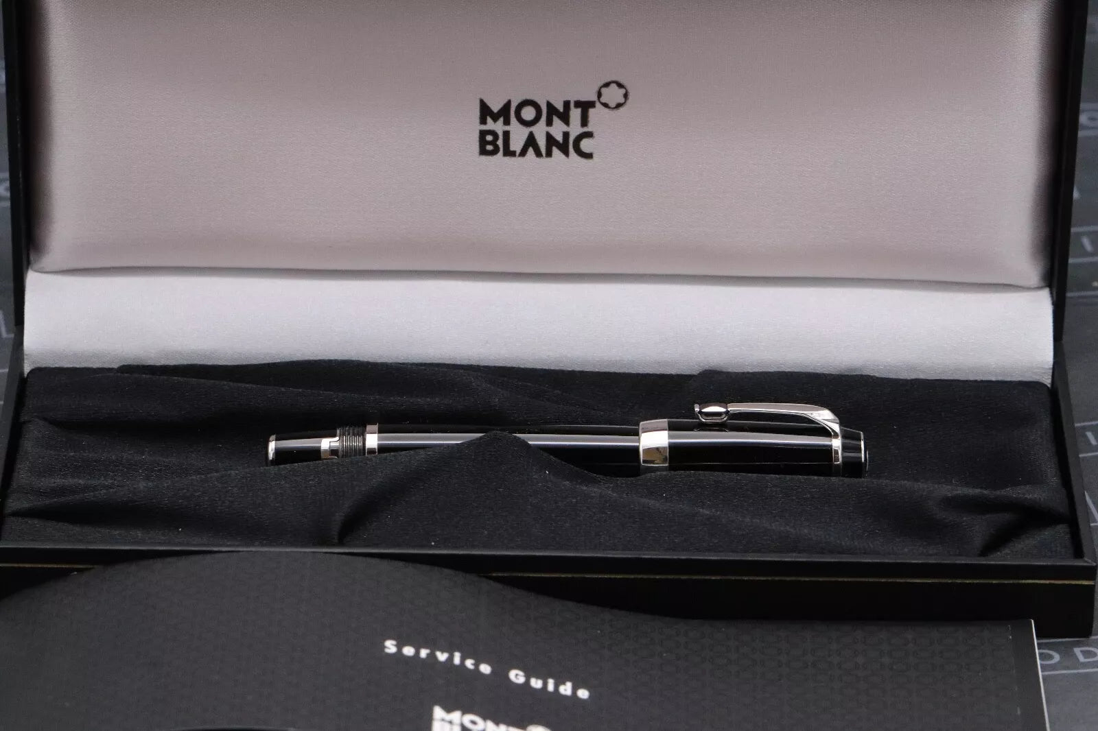 Montblanc Boheme Noir Fountain Pen image 8