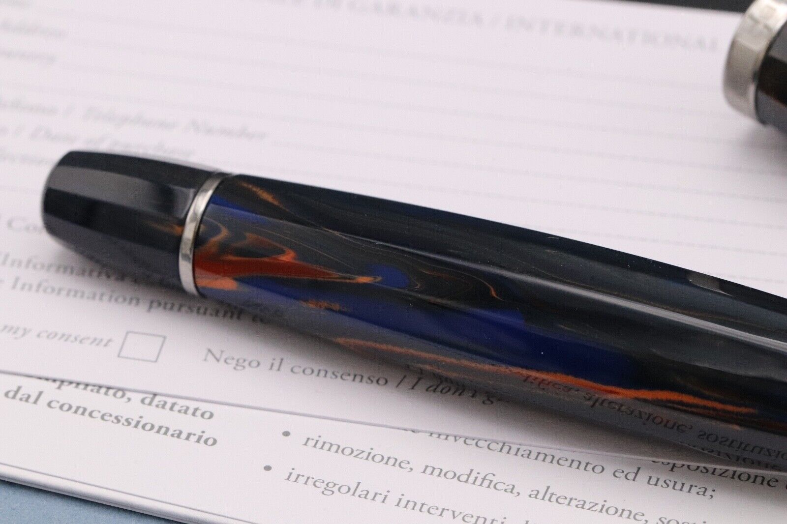SCRIBO Feel Blu Califfo Ruthenium Fountain Pen - 18k Broad Nib image 3