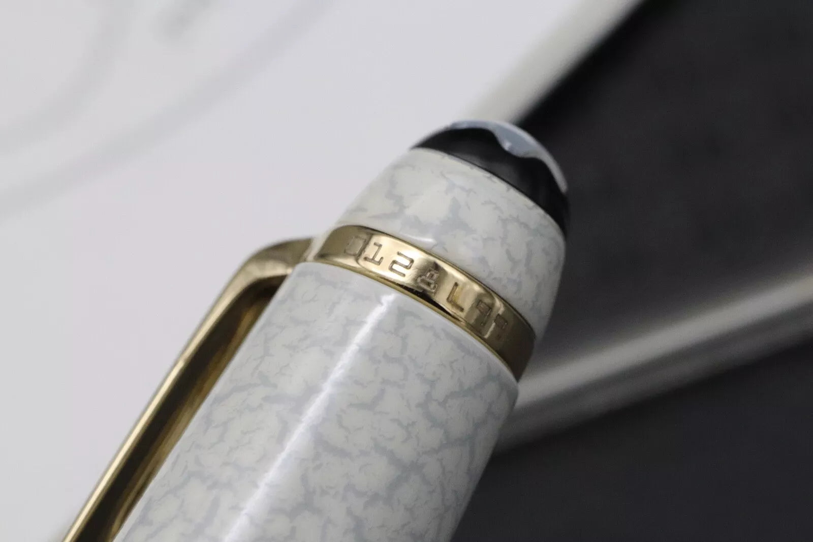 Montblanc Meisterstuck Classique Artisan Ugly Duckling Ballpoint Pen - UNUSED image 6