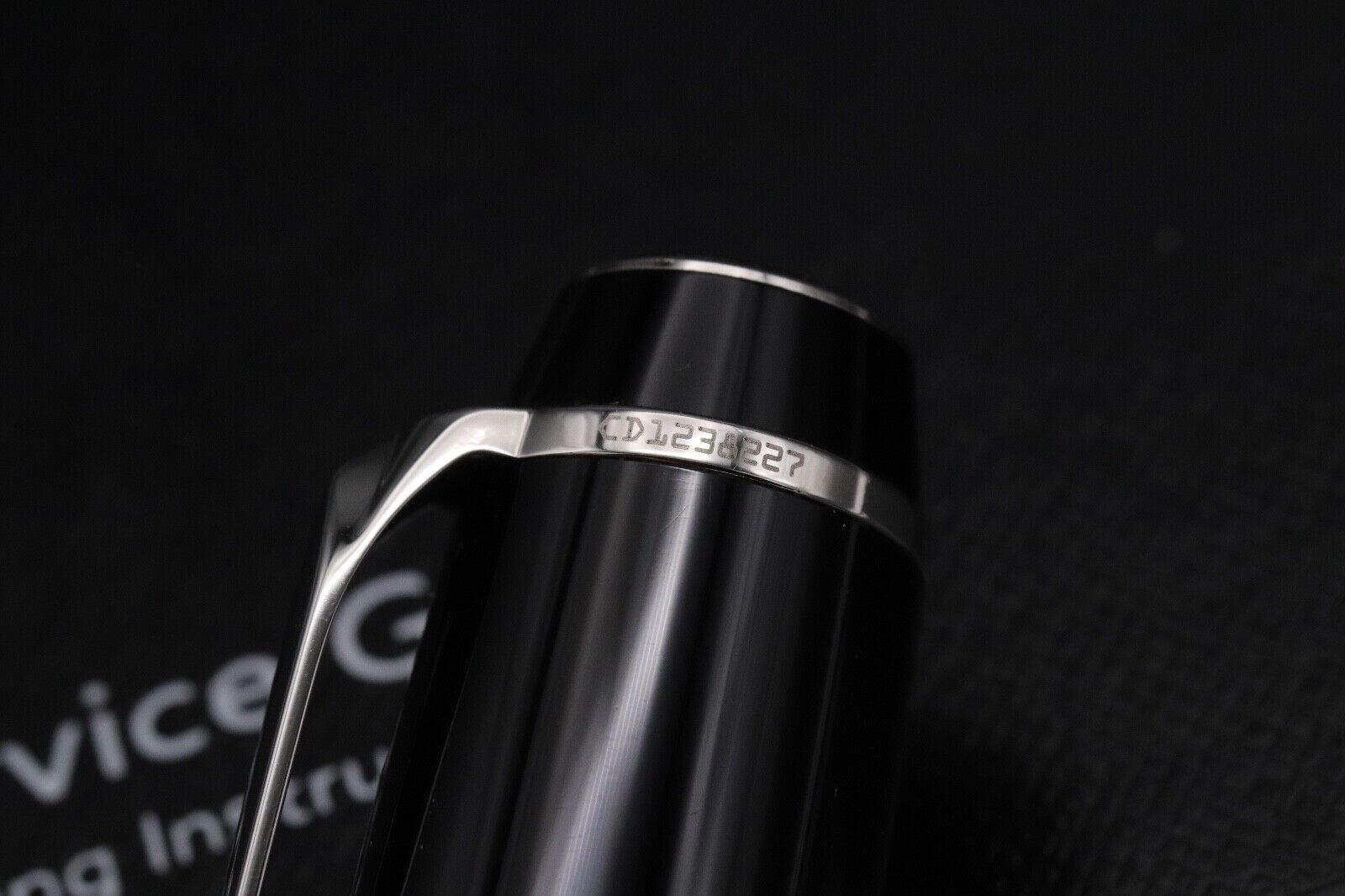 Montblanc Boheme XL Platinum Line No Stone Fountain Pen image 4