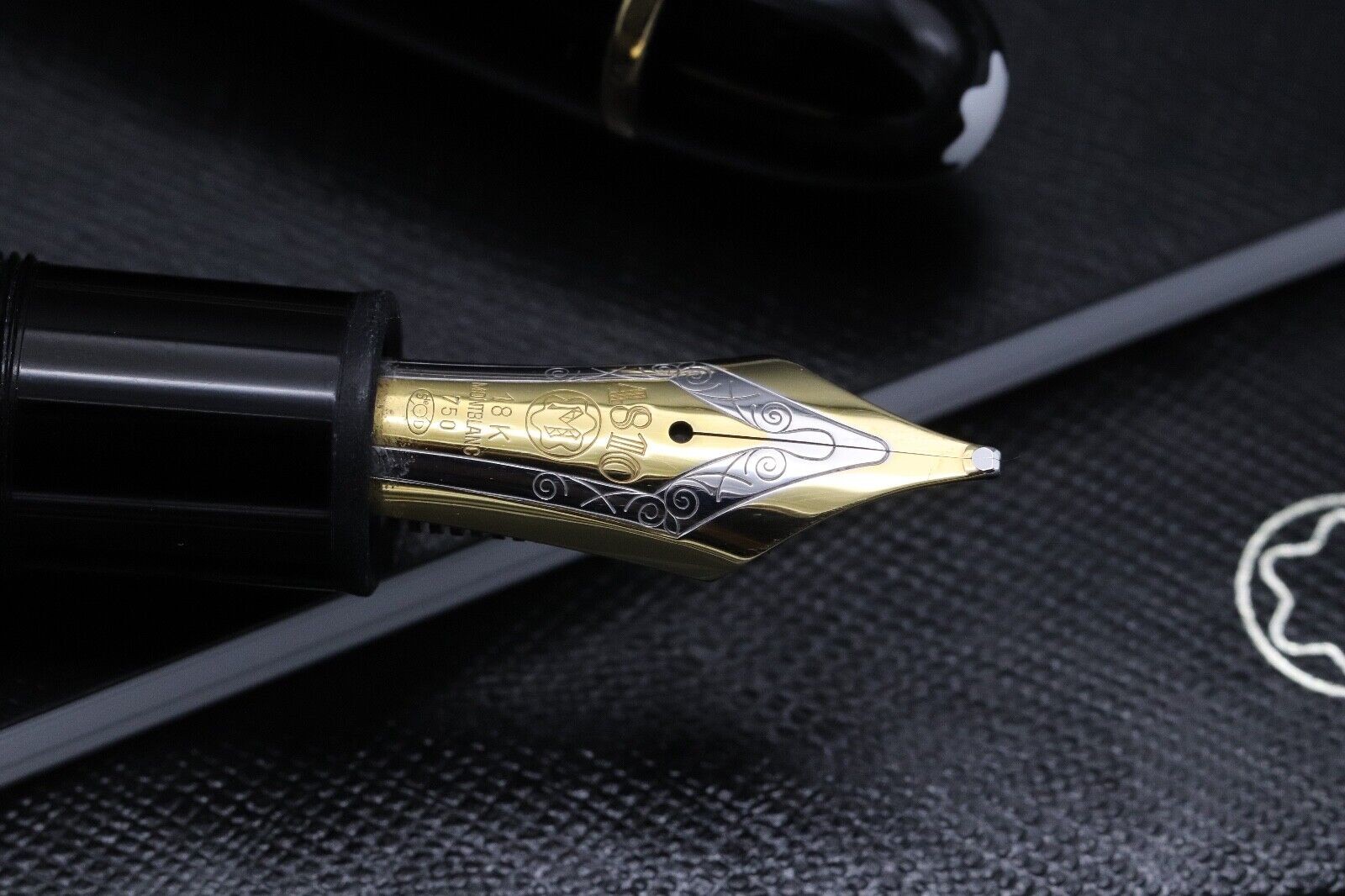 Montblanc Meisterstuck 149 Gold-Coated Fountain Pen - BB Nib image 2