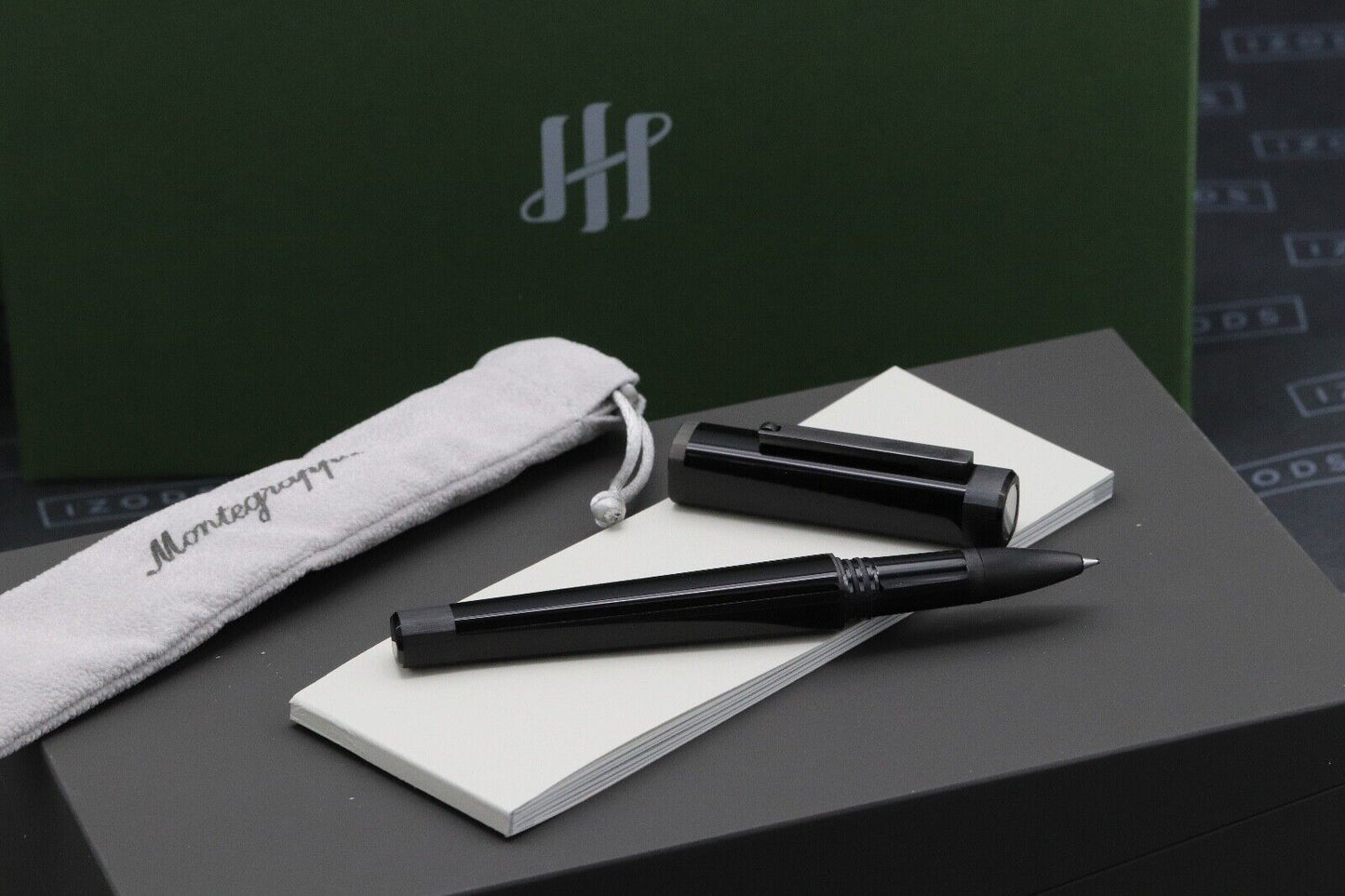 Montegrappa Quattro Ultra Black Rollerball Pen image 0