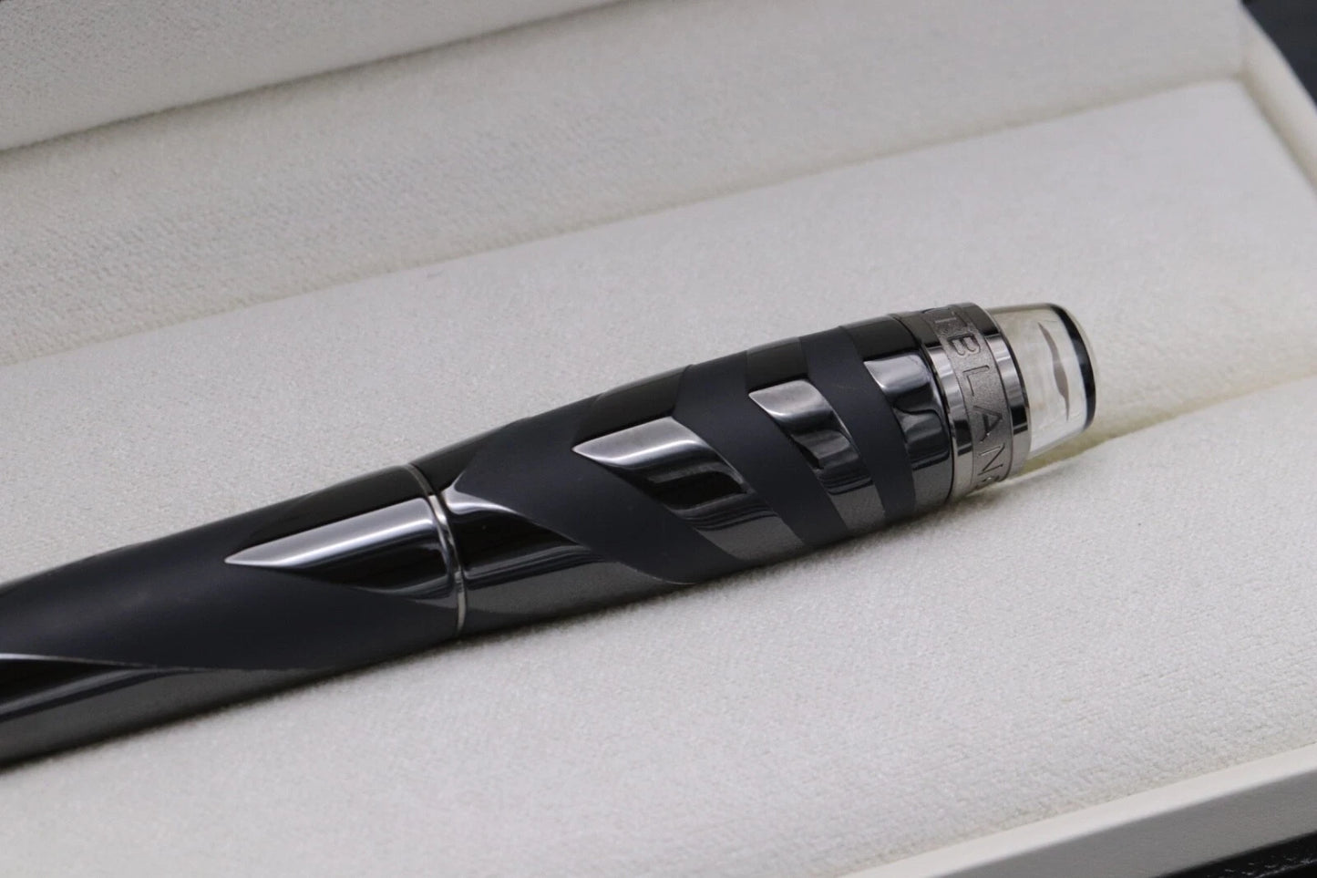 Montblanc Starwalker Black Ceramics Fountain Pen image 7