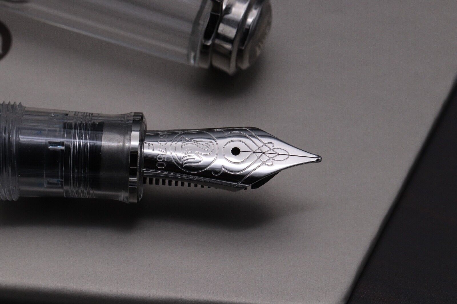 Pelikan M805 Demonstrator Special Edition Fountain Pen - UNUSED image 2