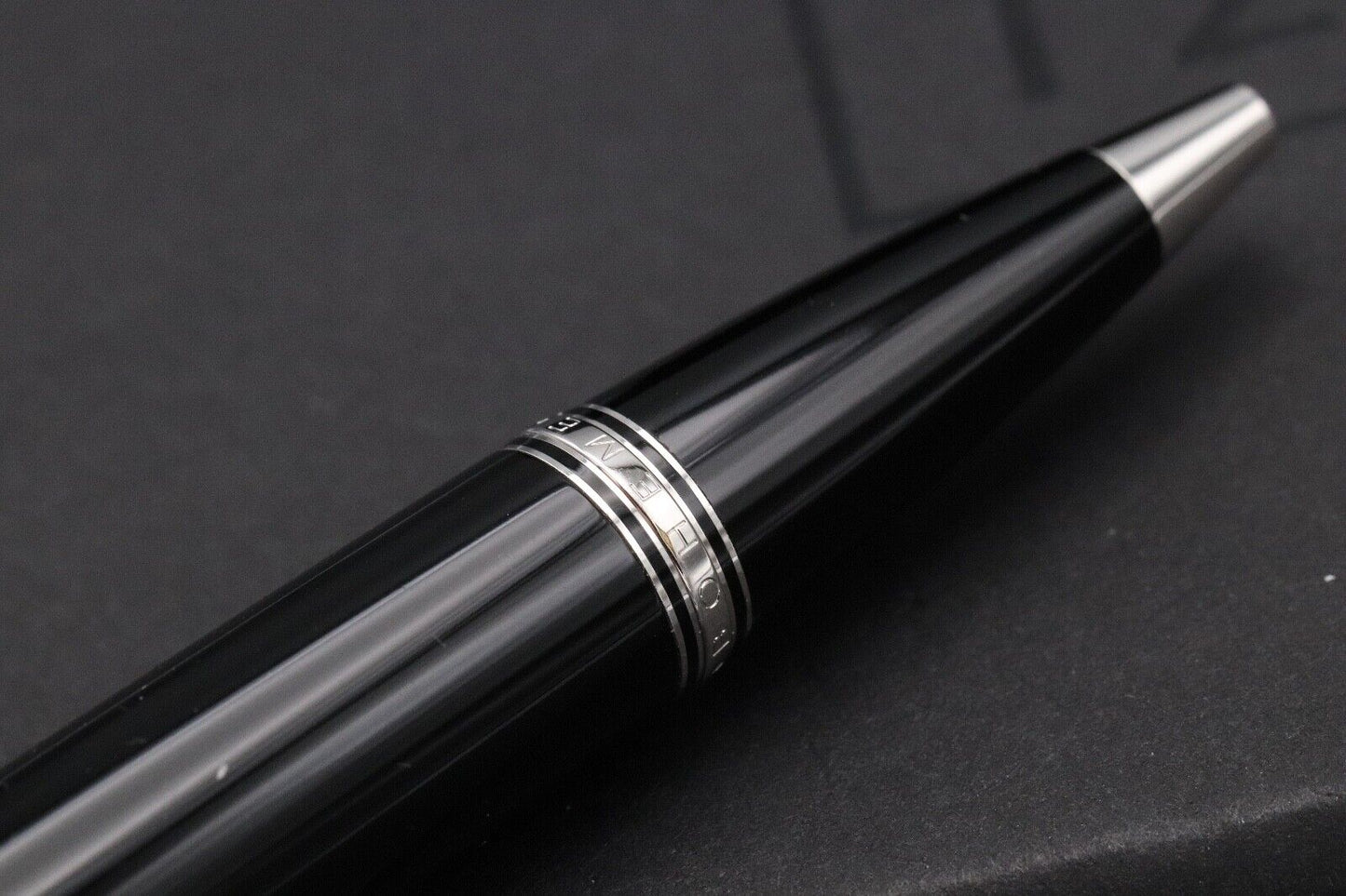 Montblanc Boheme Noir Ballpoint Pen image 4