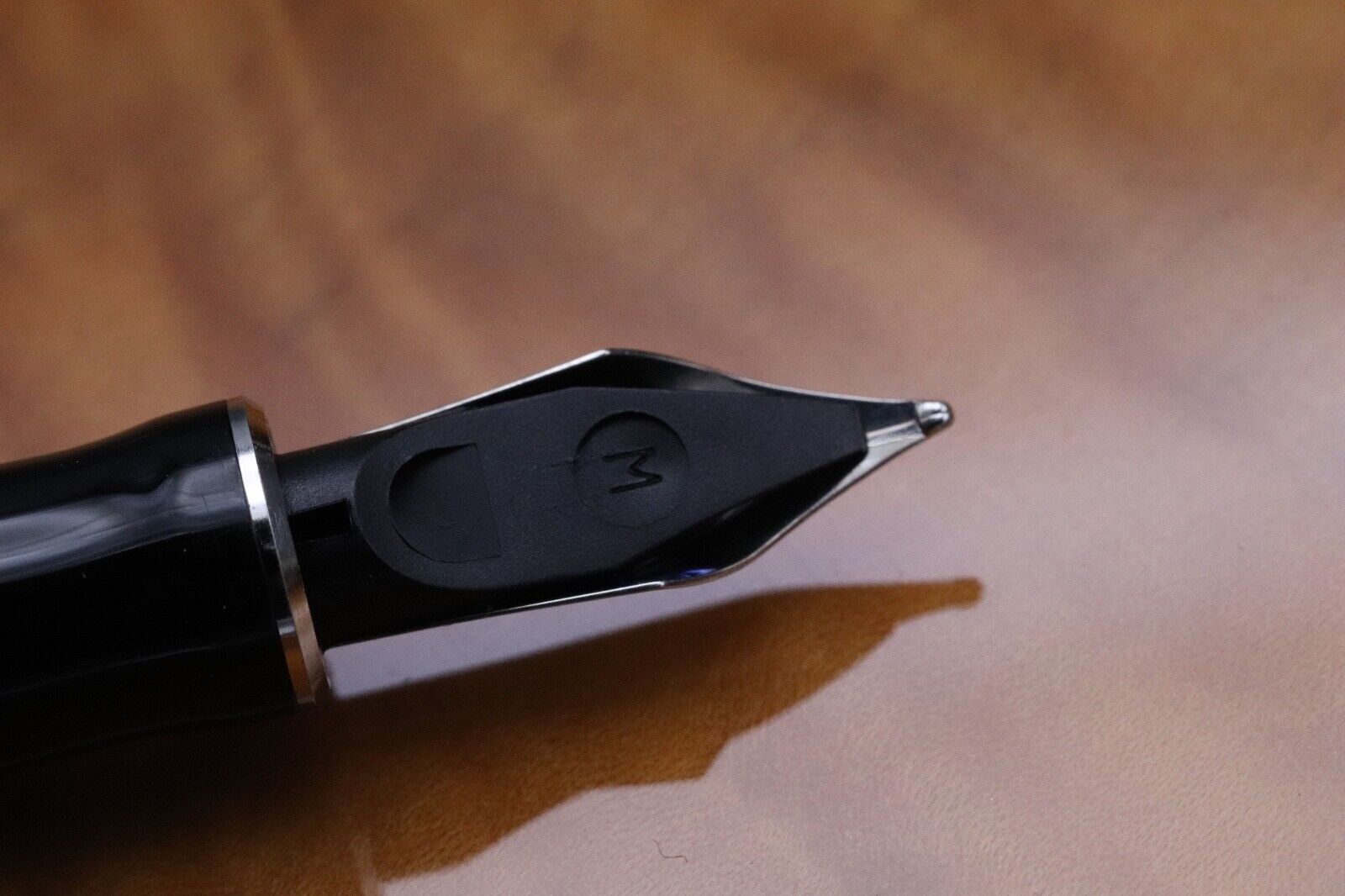 Parker Duofold International Navy Pinstripe Fountain Pen image 4