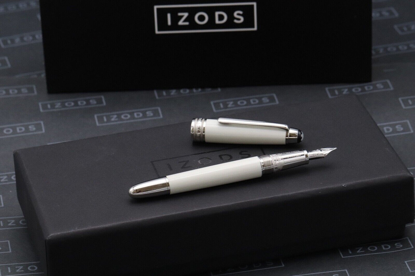 Montblanc Meisterstuck Classique Tribute Solitaire Fountain Pen - Serviced by MB image 0