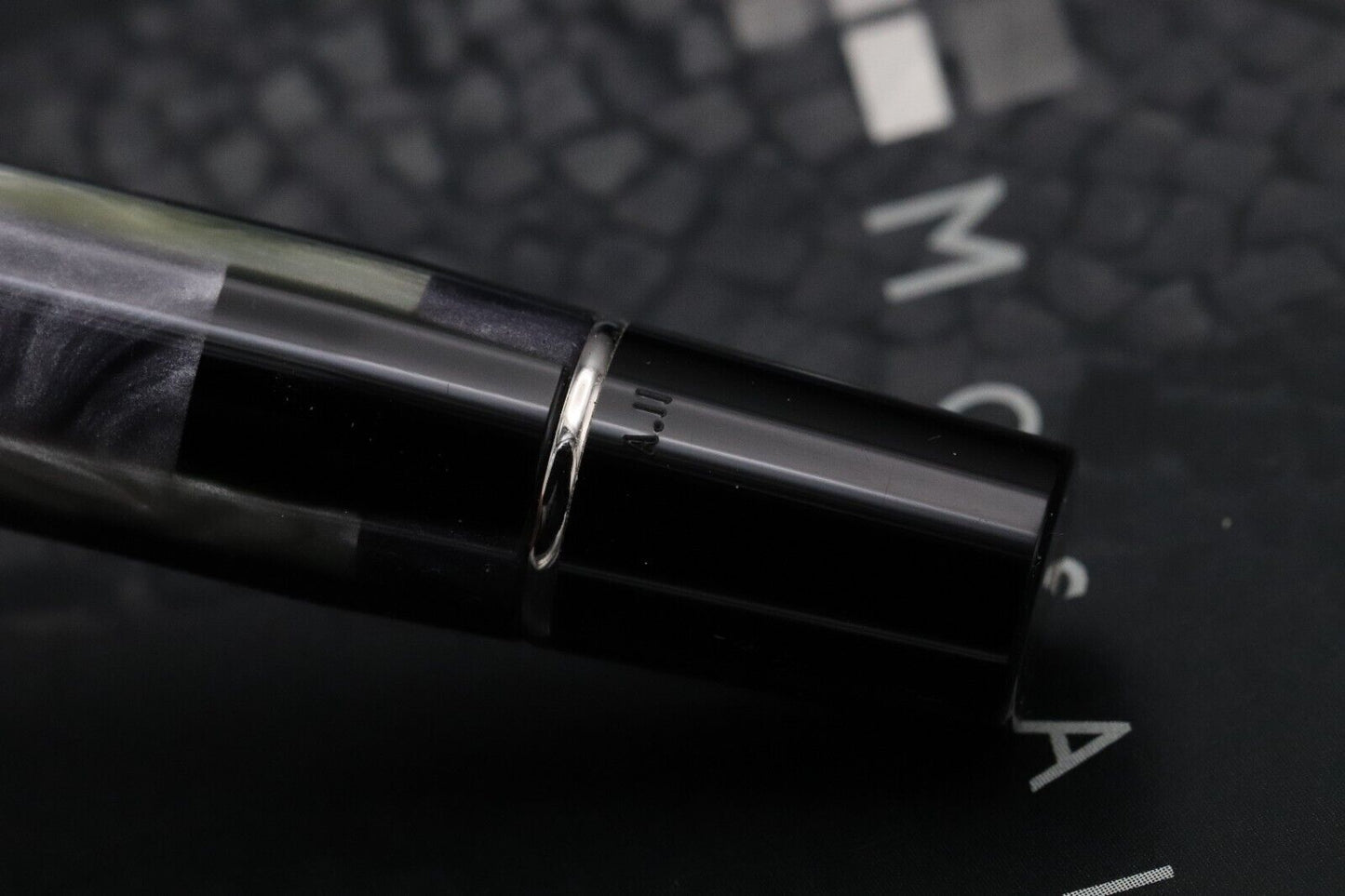 Parker Duofold International Black Mosaic Fountain Pen - DIPPED image 4