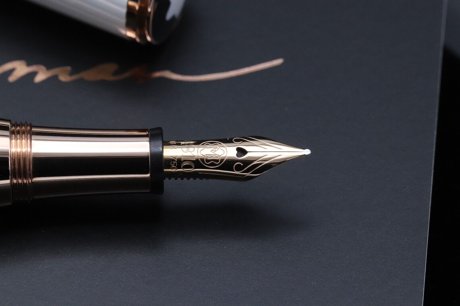 Montblanc La Donna Ingrid Bergman Fountain Pen - UNUSED image 2