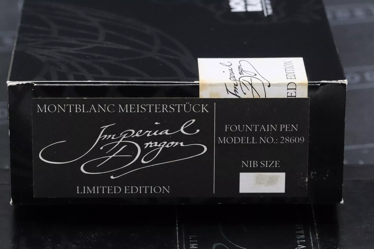Montblanc Writers Edition Imperial Dragon Fountain Pen - NEVER INKED - Broad Nib image 12