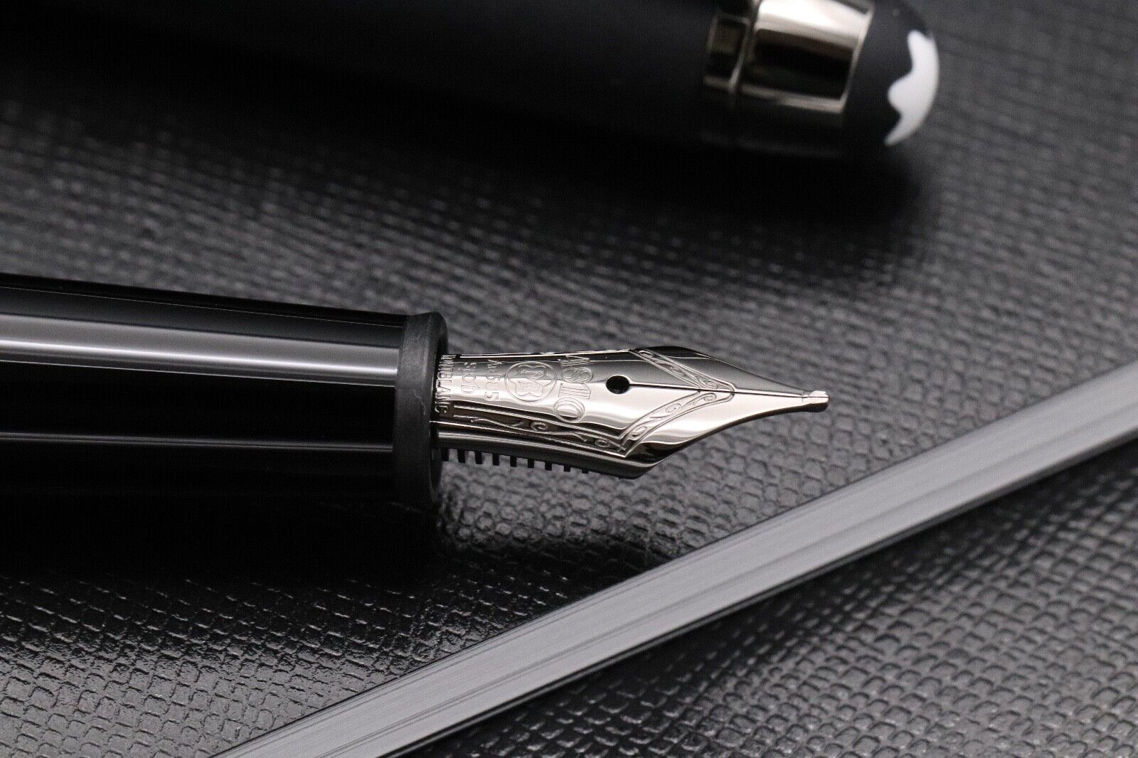 Montblanc Meisterstuck Classique Ultra Black Fountain Pen – Serviced MB Jan 25 image 2