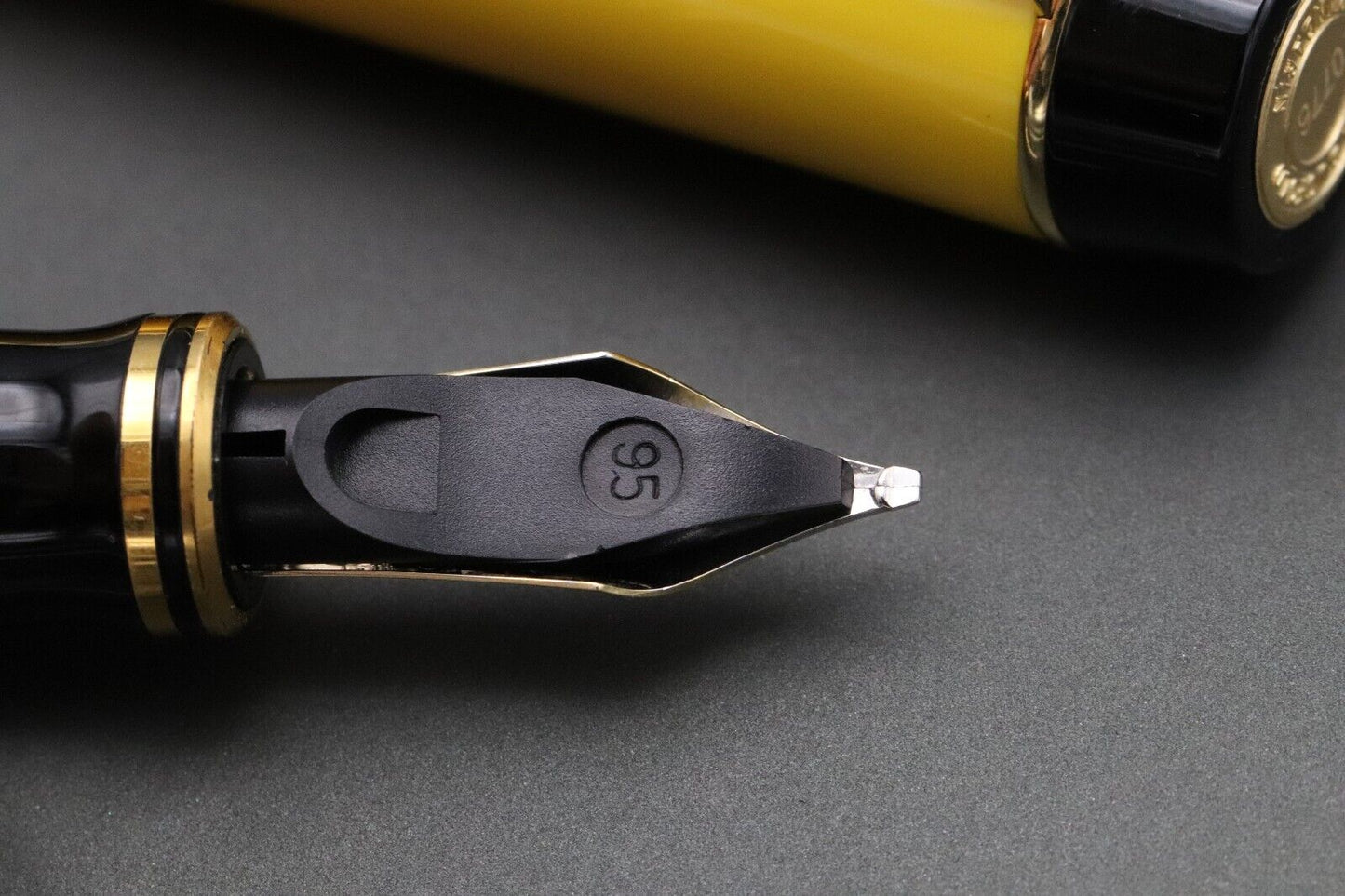 Parker Duofold Centennial Mandarin Yellow LE Fountain Pen - Italic Broad Nib image 3