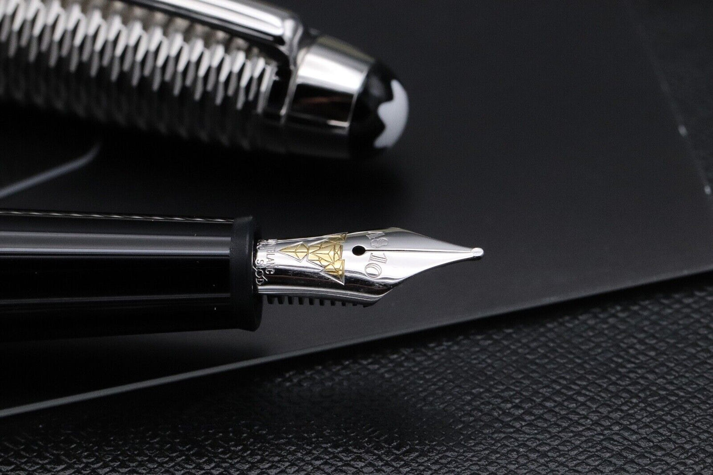 Montblanc Meisterstuck Classsique Geometry Platinum-Coated Fountain Pen - UNUSED image 2