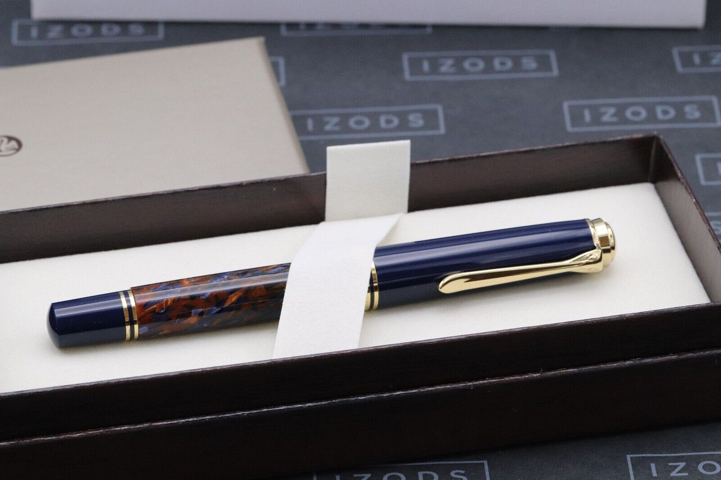 Pelikan M800 Stone Garden Special Edition Fountain Pen image 6
