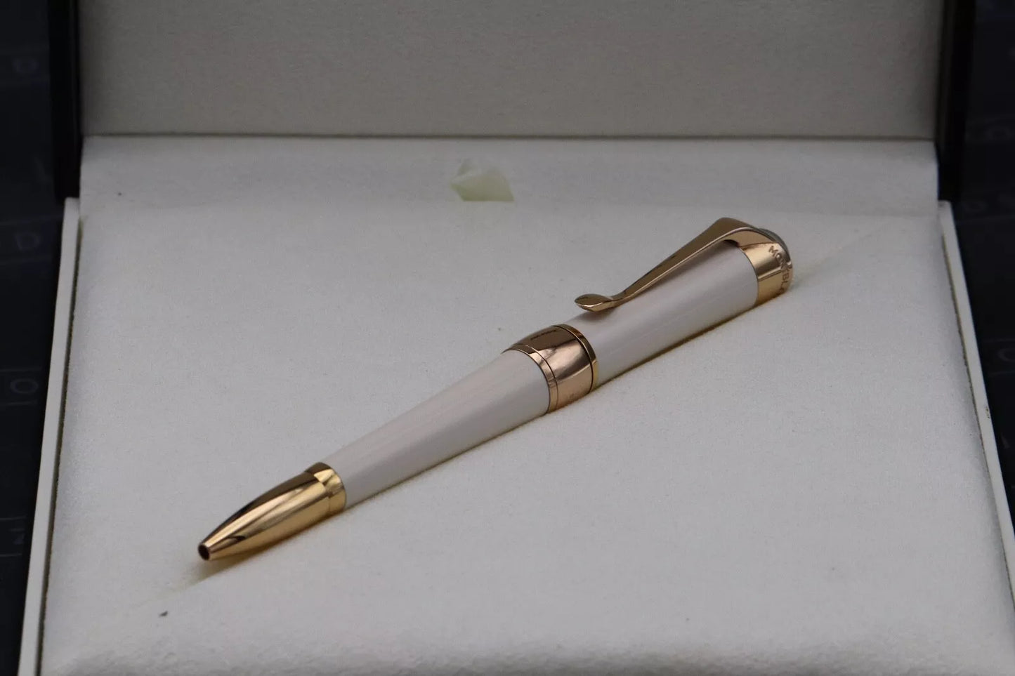 Montblanc Etoile de Montblanc Sand Ballpoint Pen image 5